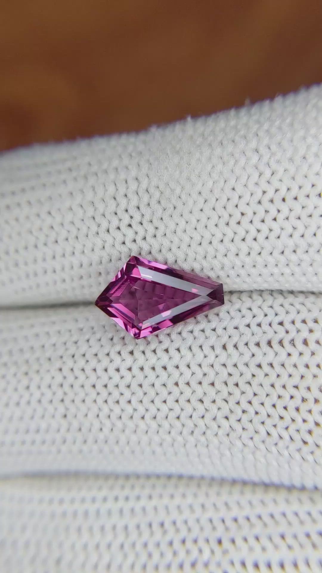 2.49 Ct. Spinel from Ceylon (Sri Lanka) Size Video