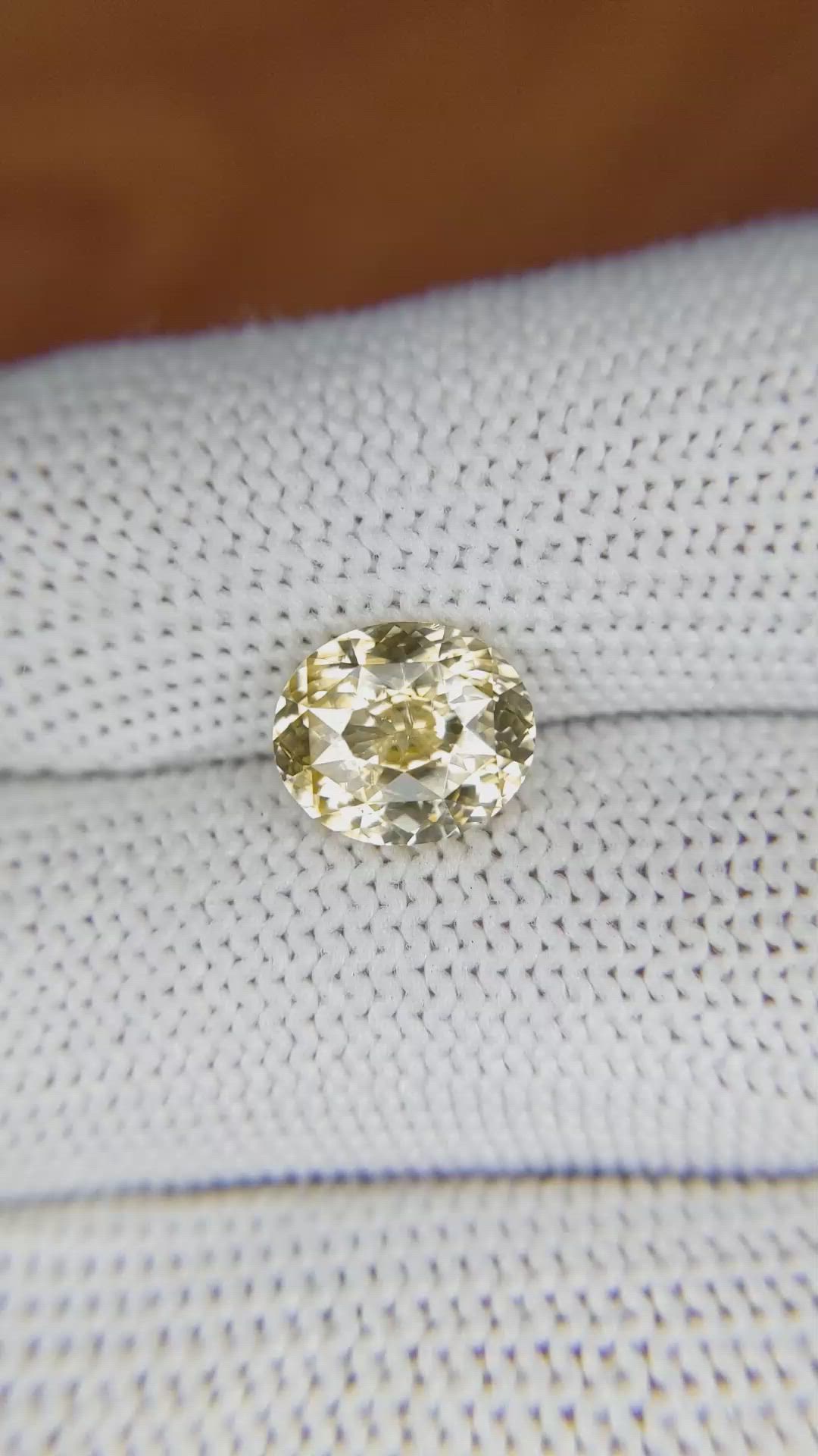3.87 Ct. Zircon from Ceylon (Sri Lanka) Size Video