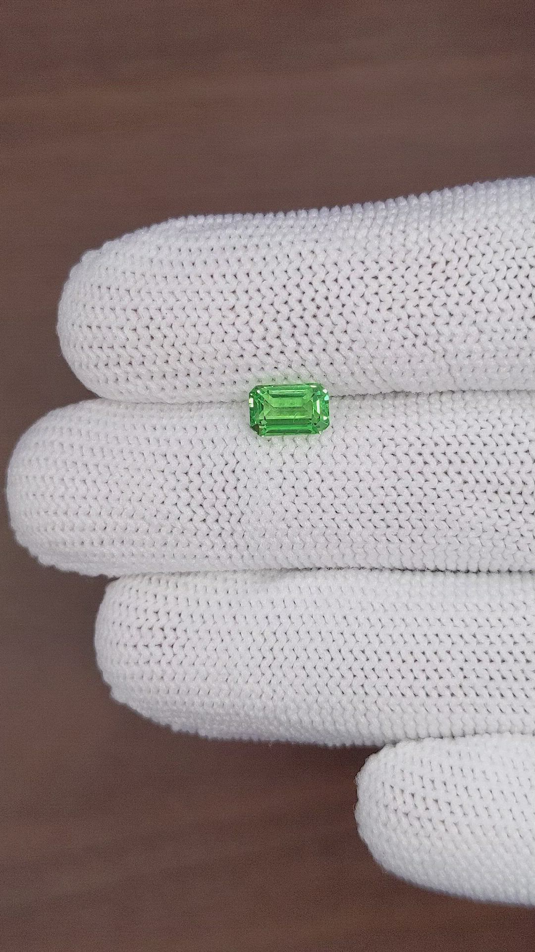 1.41 Ct. Tsavorite Garnet from Tanzania Size Video