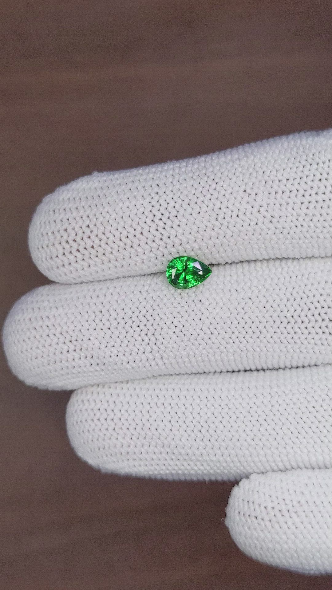 0.93 Ct. Tsavorite Garnet from Tanzania Size Video