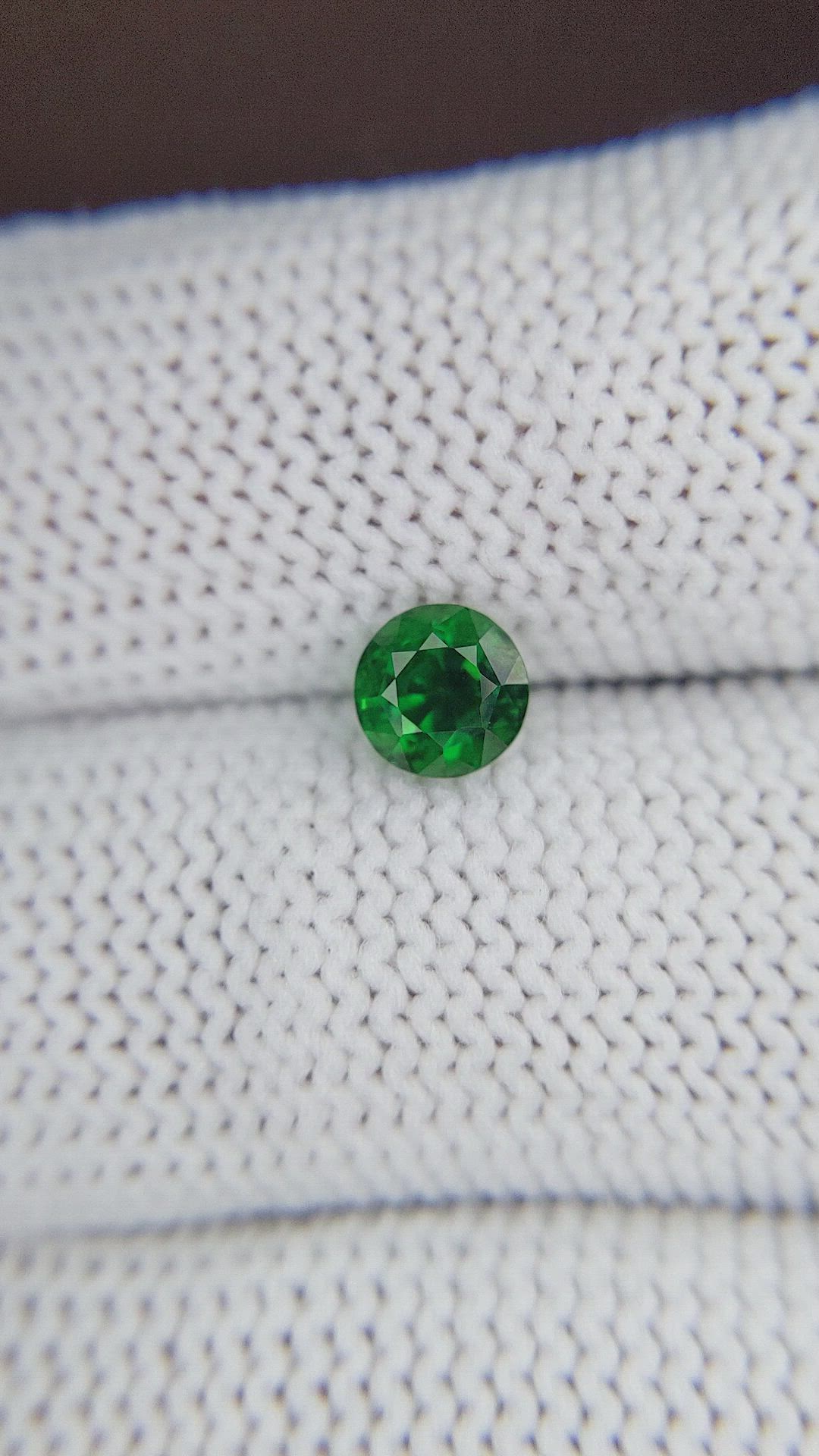 0.99 Ct. Tsavorite Garnet from Tanzania Size Video