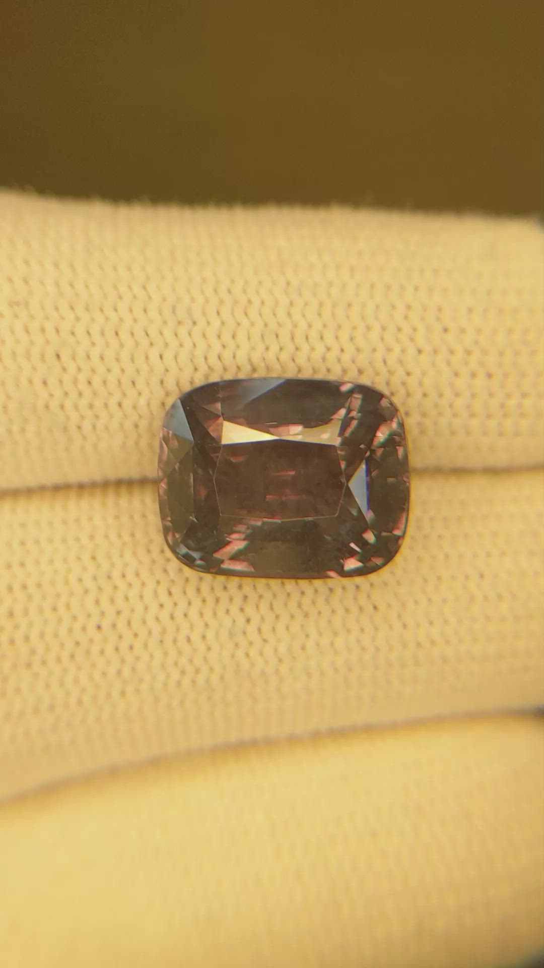 10.09 Ct. Alexandrite from Russia Size Video