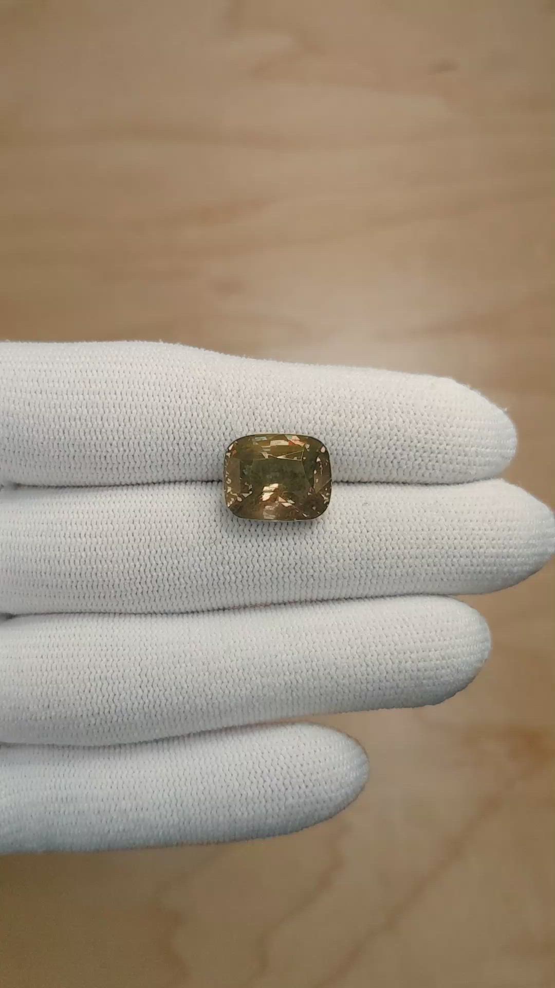 10.09 Ct. Alexandrite from Russia Size Video