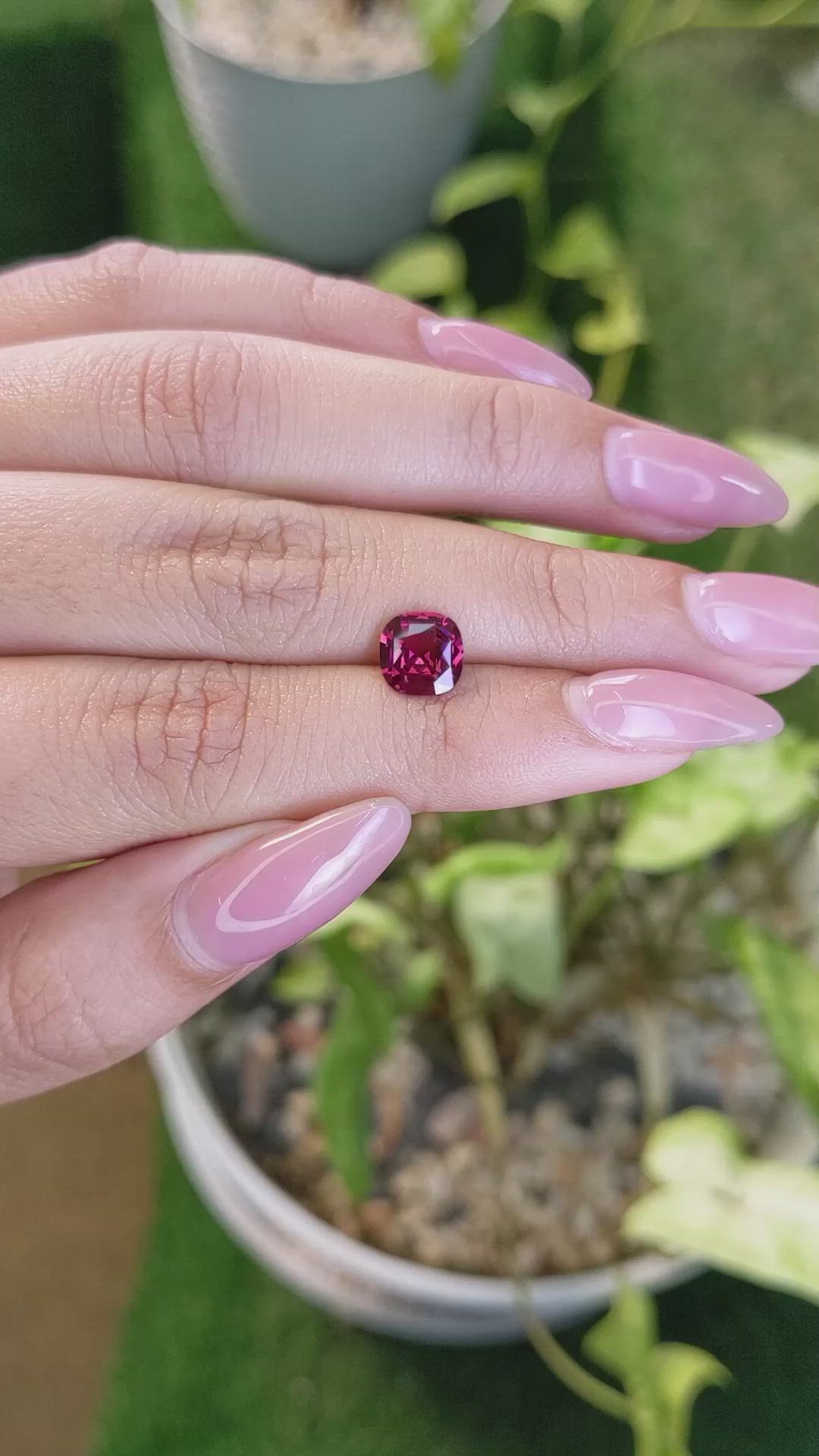 1.72 Ct. Rhodolite Garnet from Ceylon (Sri Lanka) Size Video