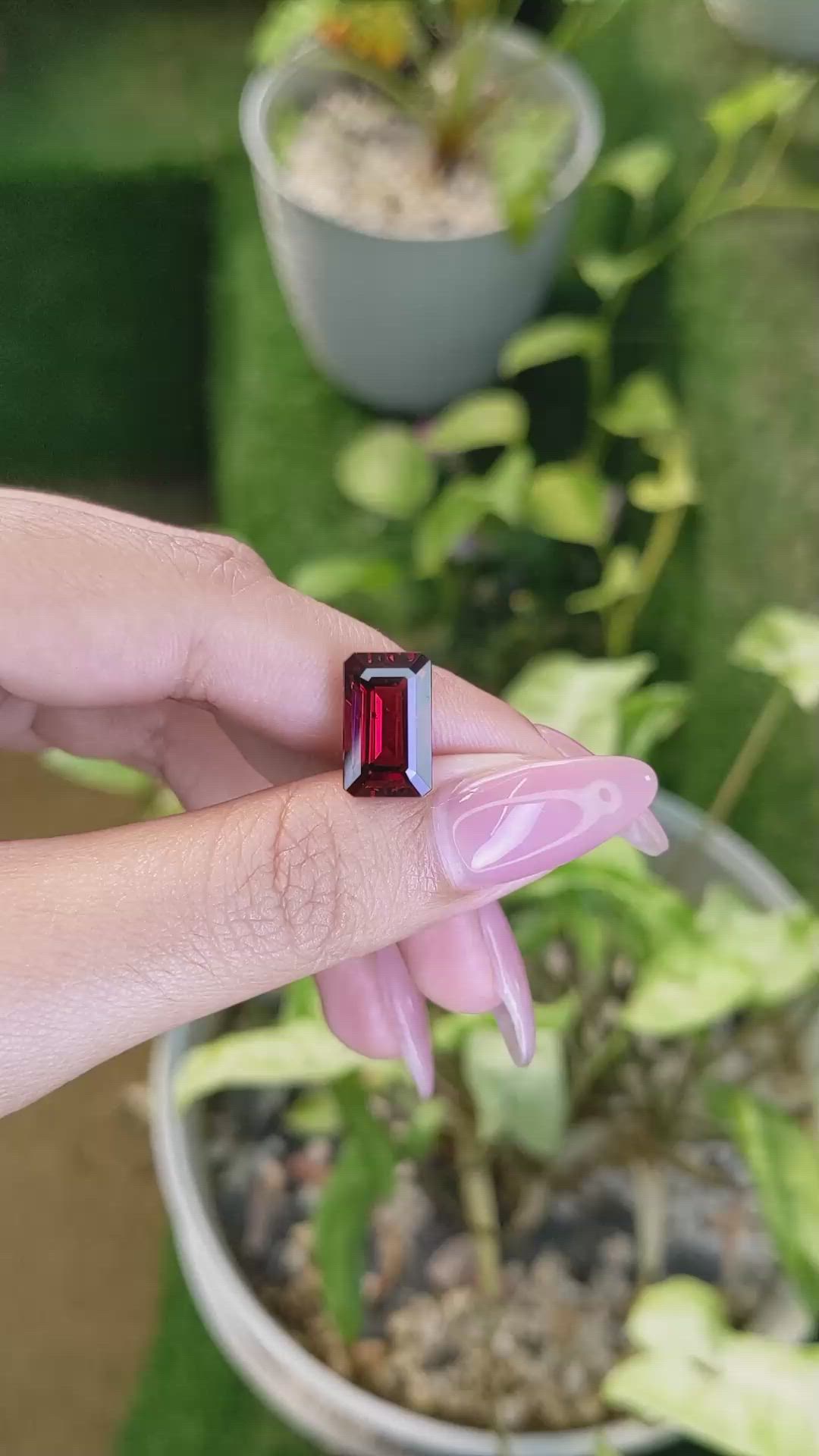 6.62 Ct. Almandine Garnet from Ceylon (Sri Lanka) Size Video