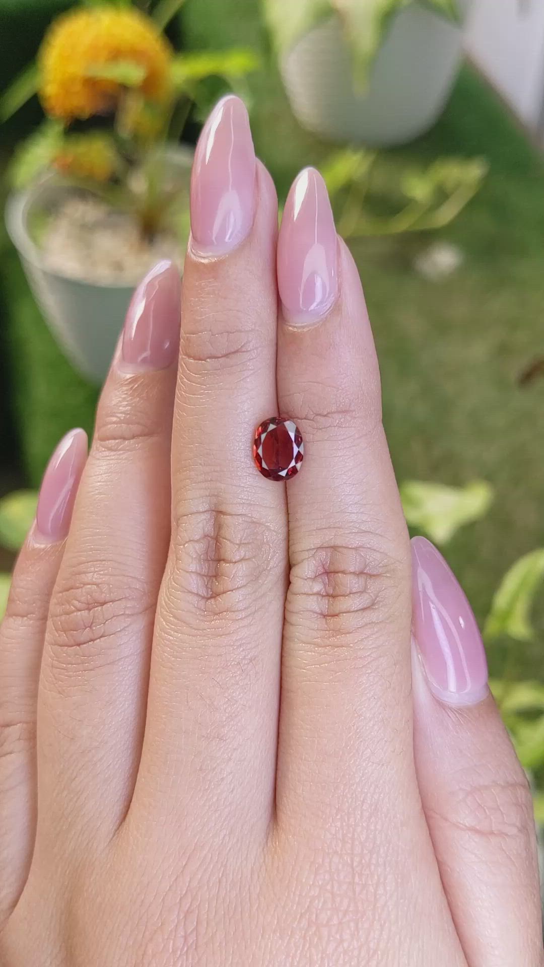 1.71 Ct. Almandine Garnet from Ceylon (Sri Lanka) Size Video