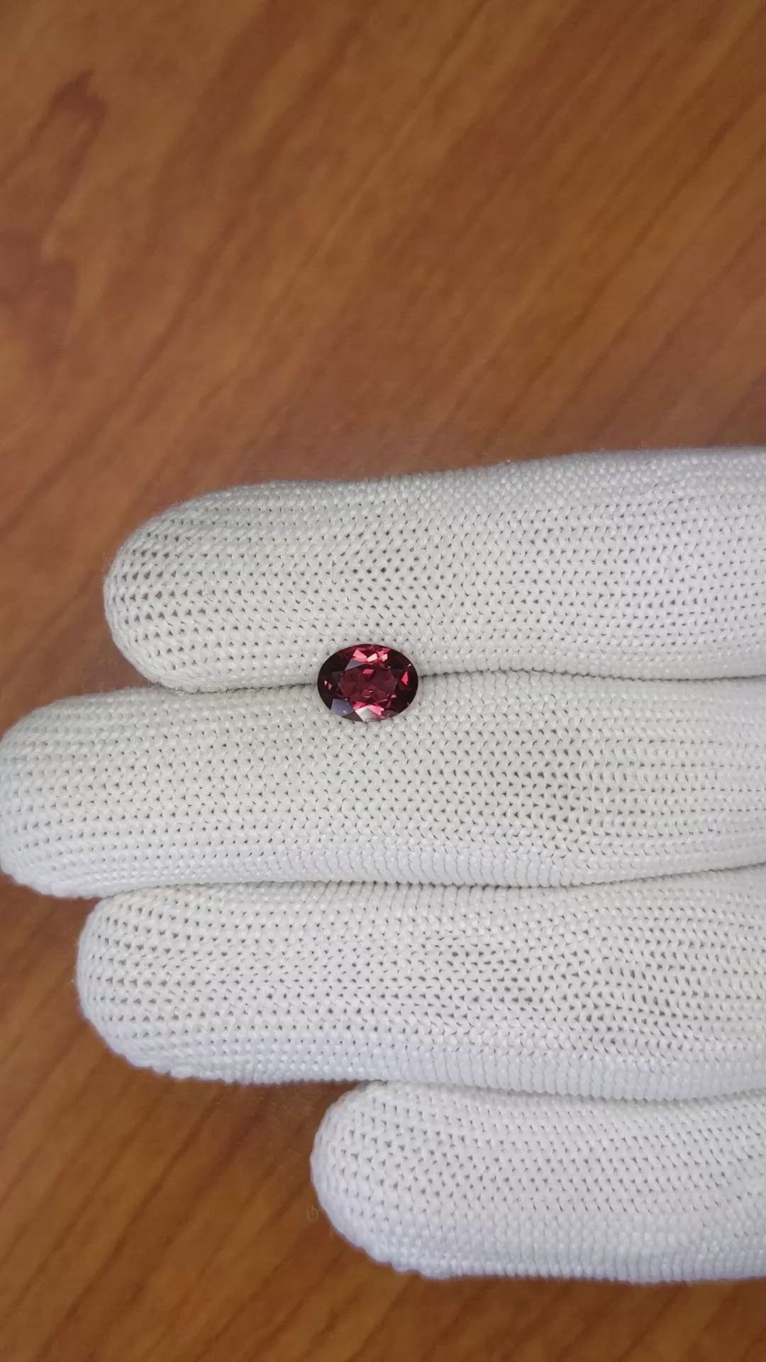 1.21 Ct. Almandine Garnet from Ceylon (Sri Lanka) Size Video