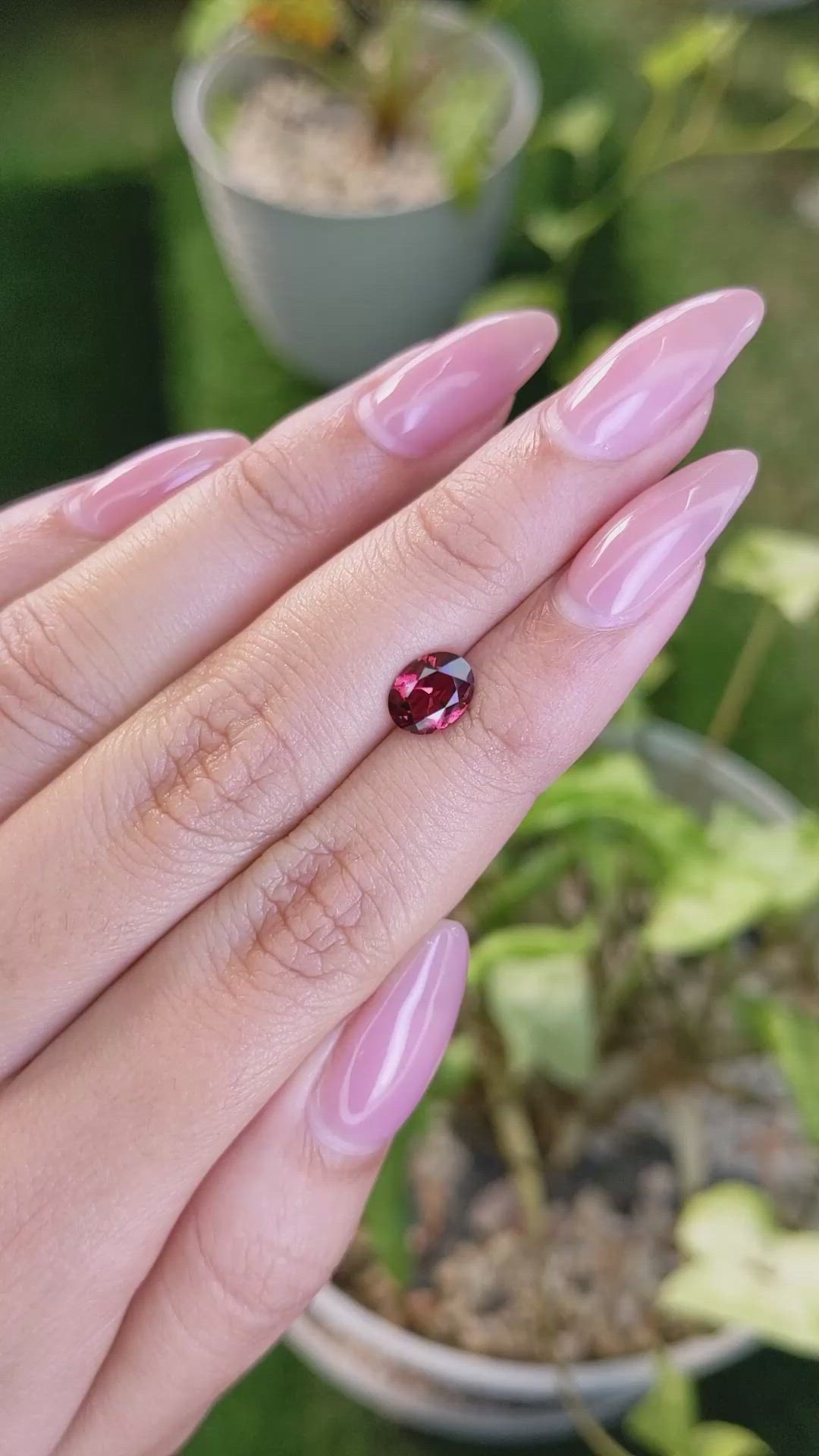 1.21 Ct. Almandine Garnet from Ceylon (Sri Lanka) Size Video