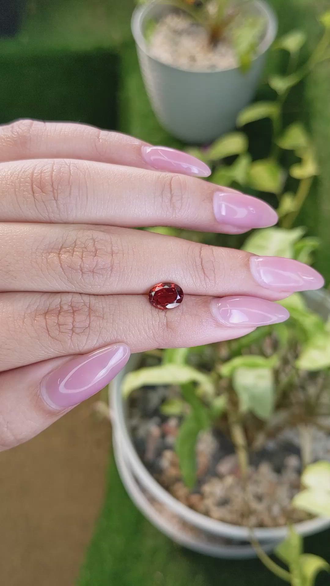 1.72 Ct. Almandine Garnet from Ceylon (Sri Lanka) Size Video