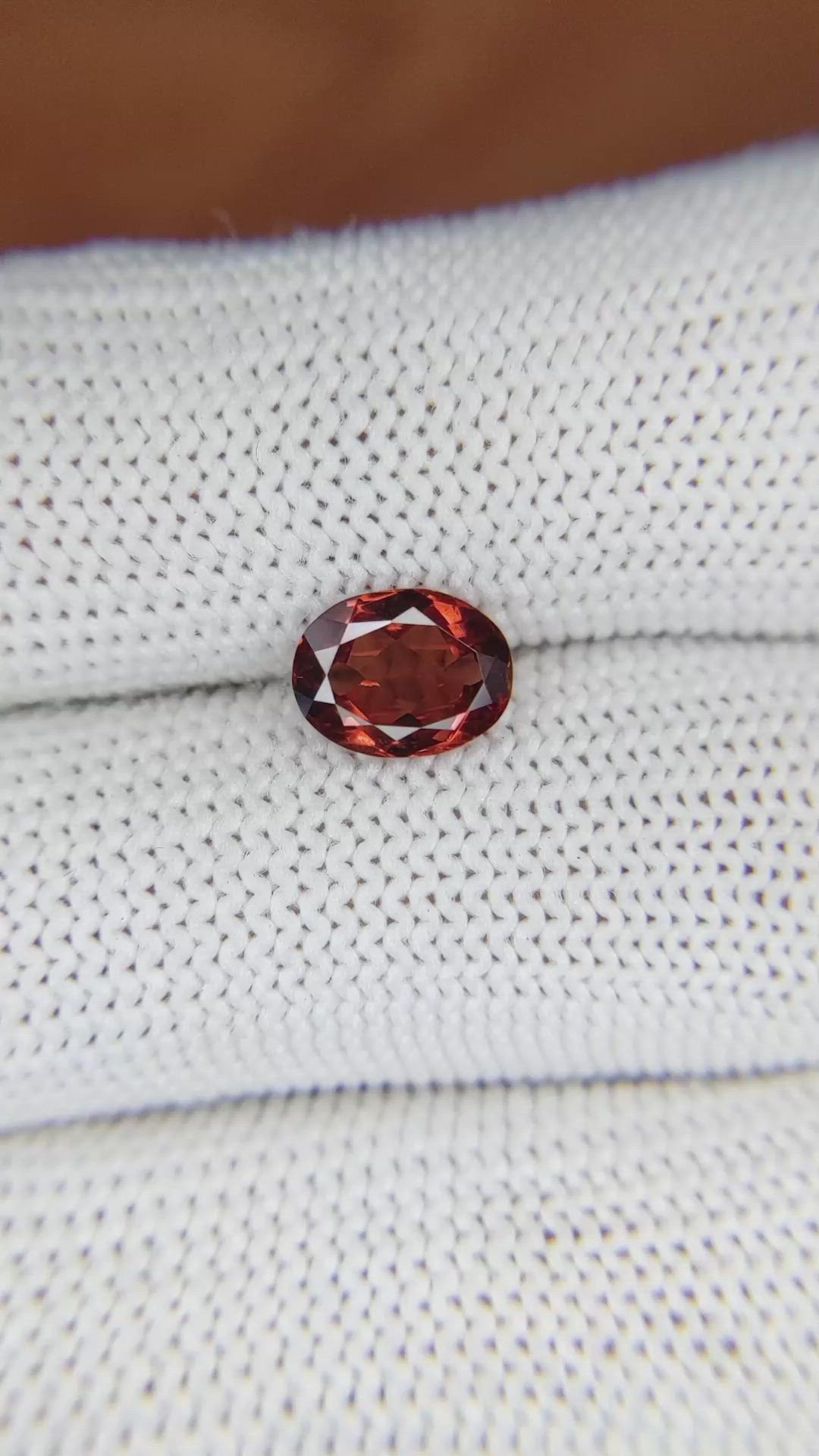 1.72 Ct. Almandine Garnet from Ceylon (Sri Lanka) Size Video
