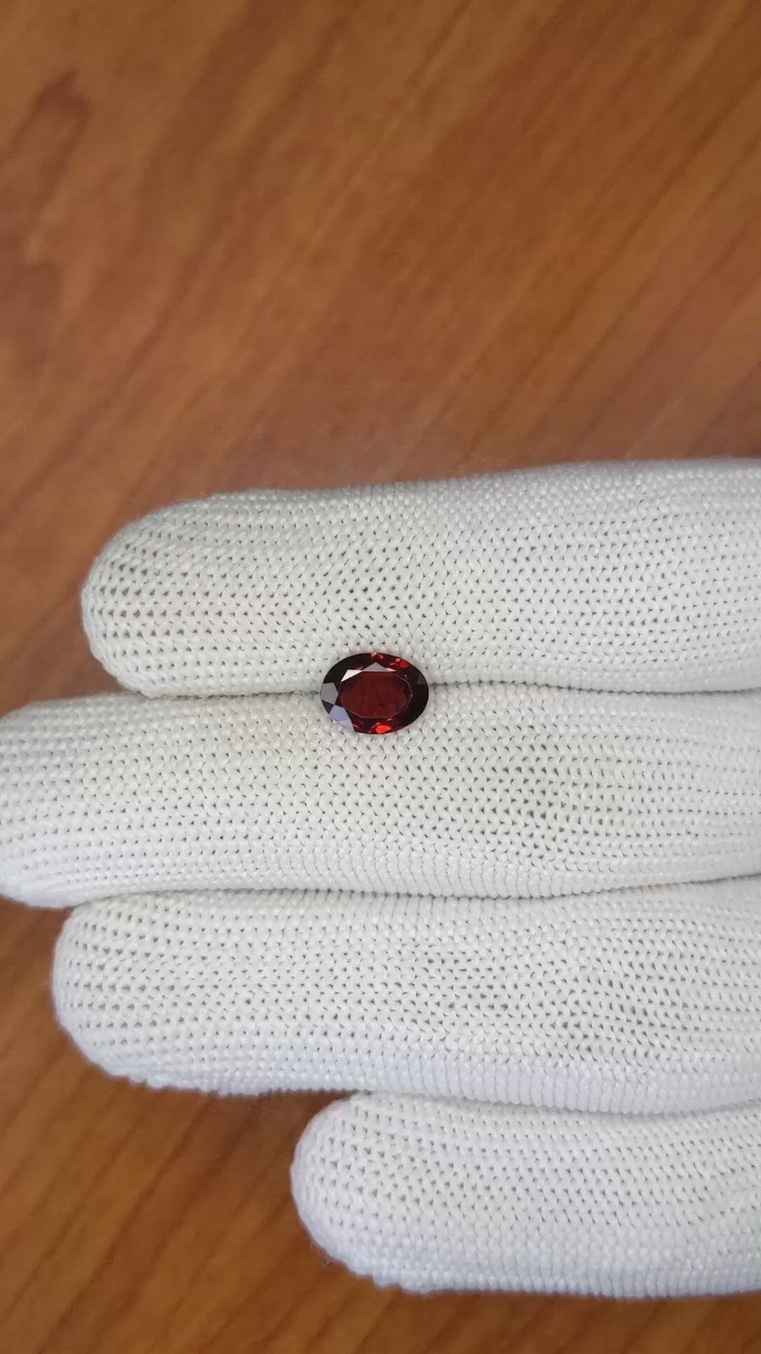 1.82 Ct. Almandine Garnet from Ceylon (Sri Lanka) Size Video