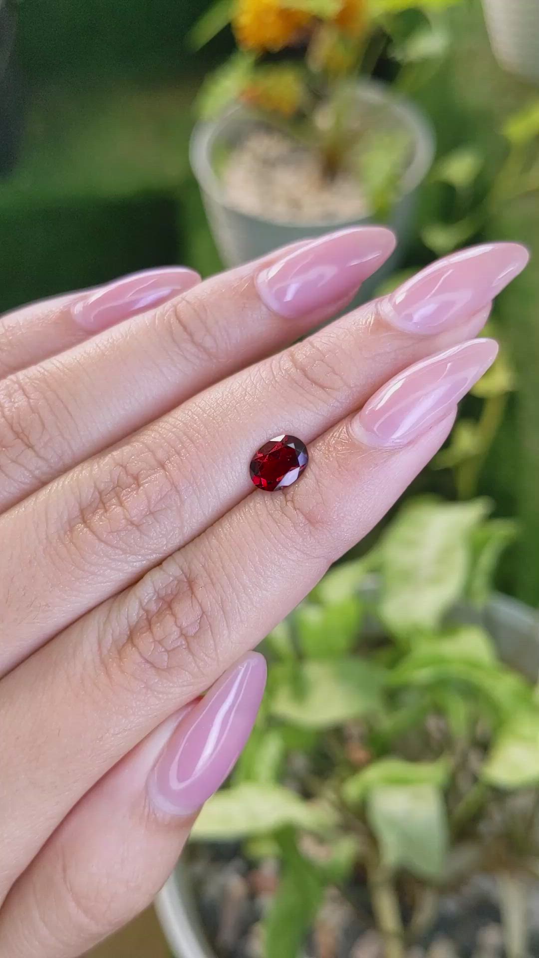 1.23 Ct. Almandine Garnet from Ceylon (Sri Lanka) Size Video
