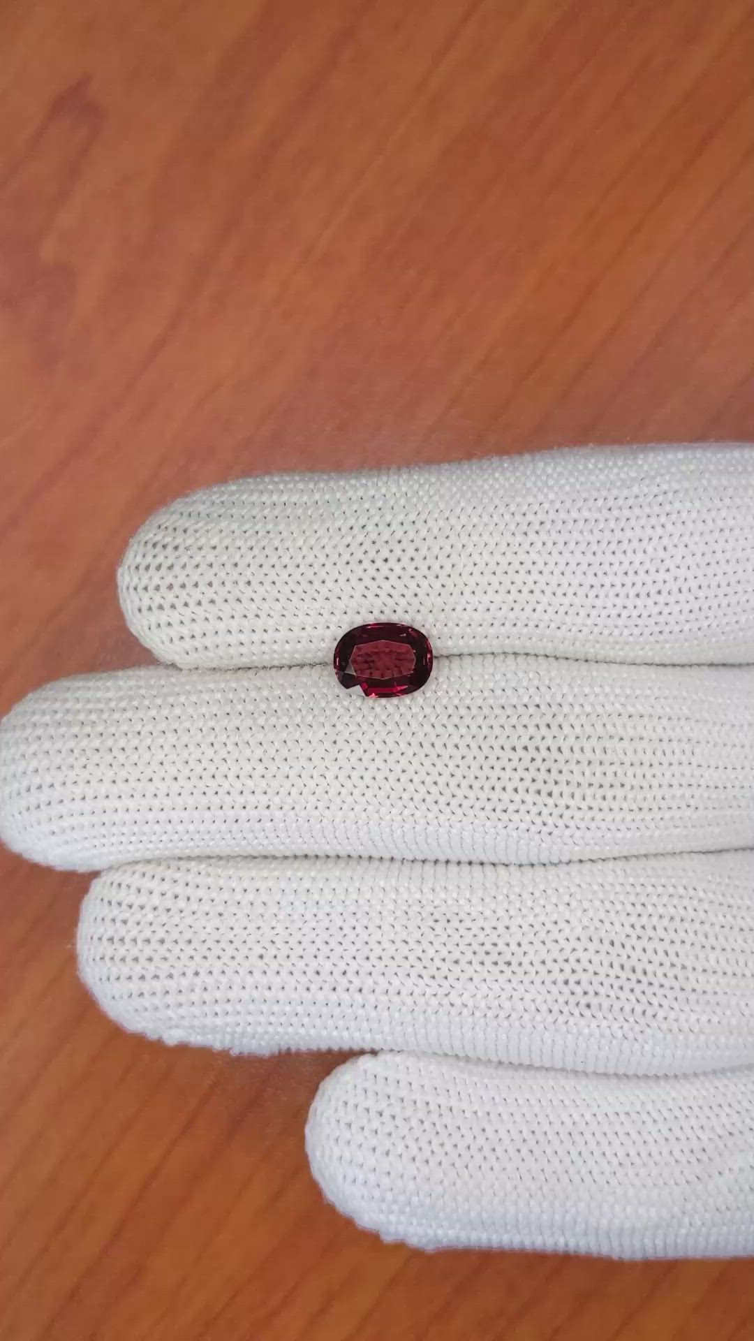 1.53 Ct. Almandine Garnet from Ceylon (Sri Lanka) Size Video