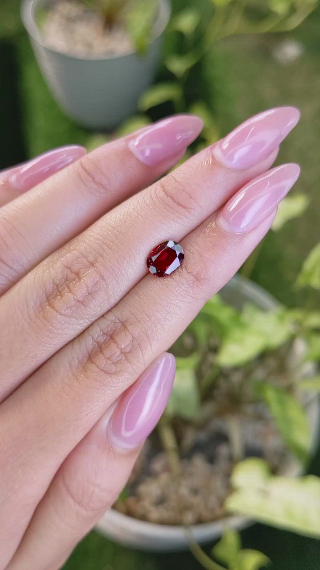 1.53 Ct. Almandine Garnet from Ceylon (Sri Lanka) Size Video