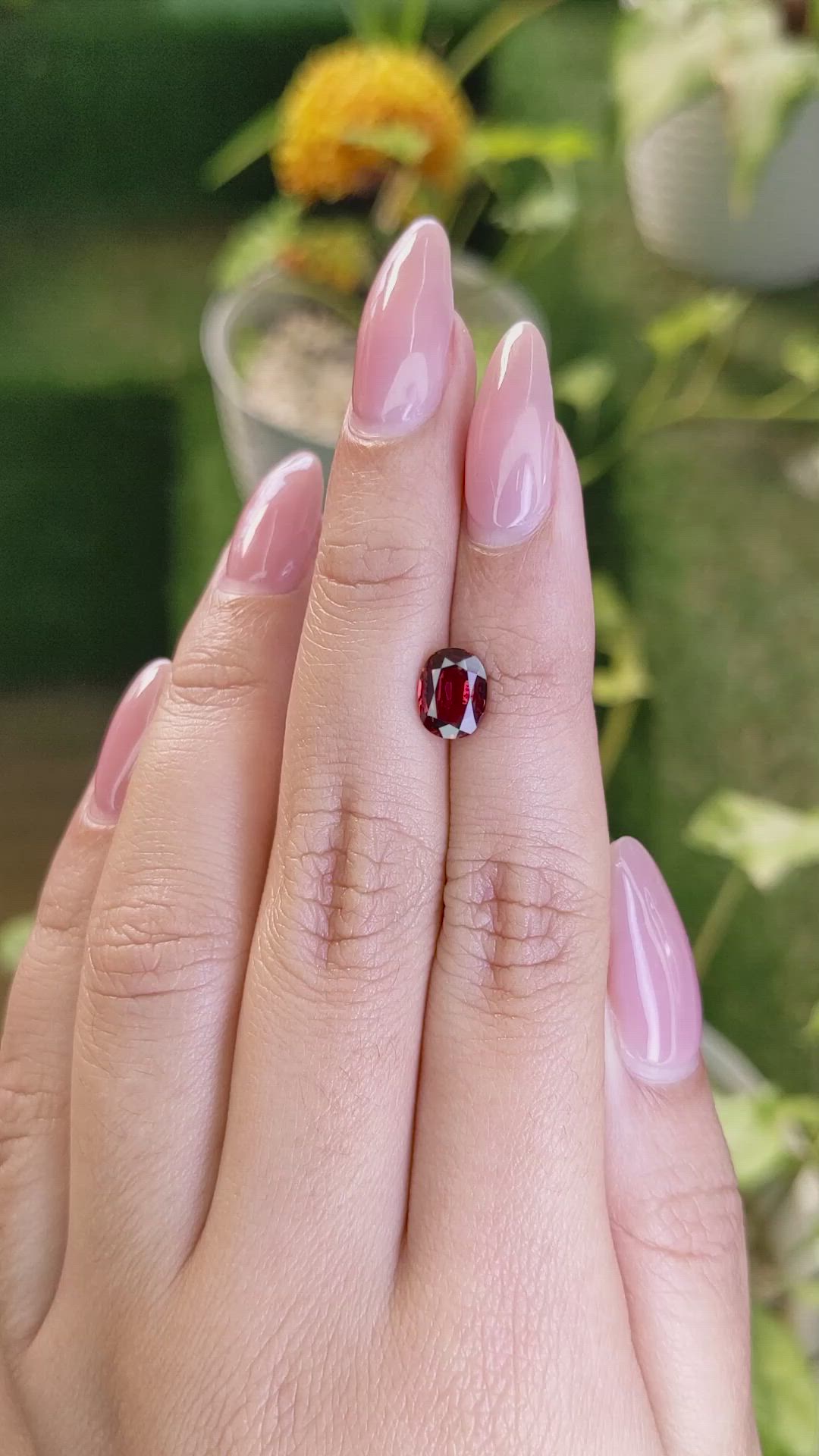 1.53 Ct. Almandine Garnet from Ceylon (Sri Lanka) Size Video