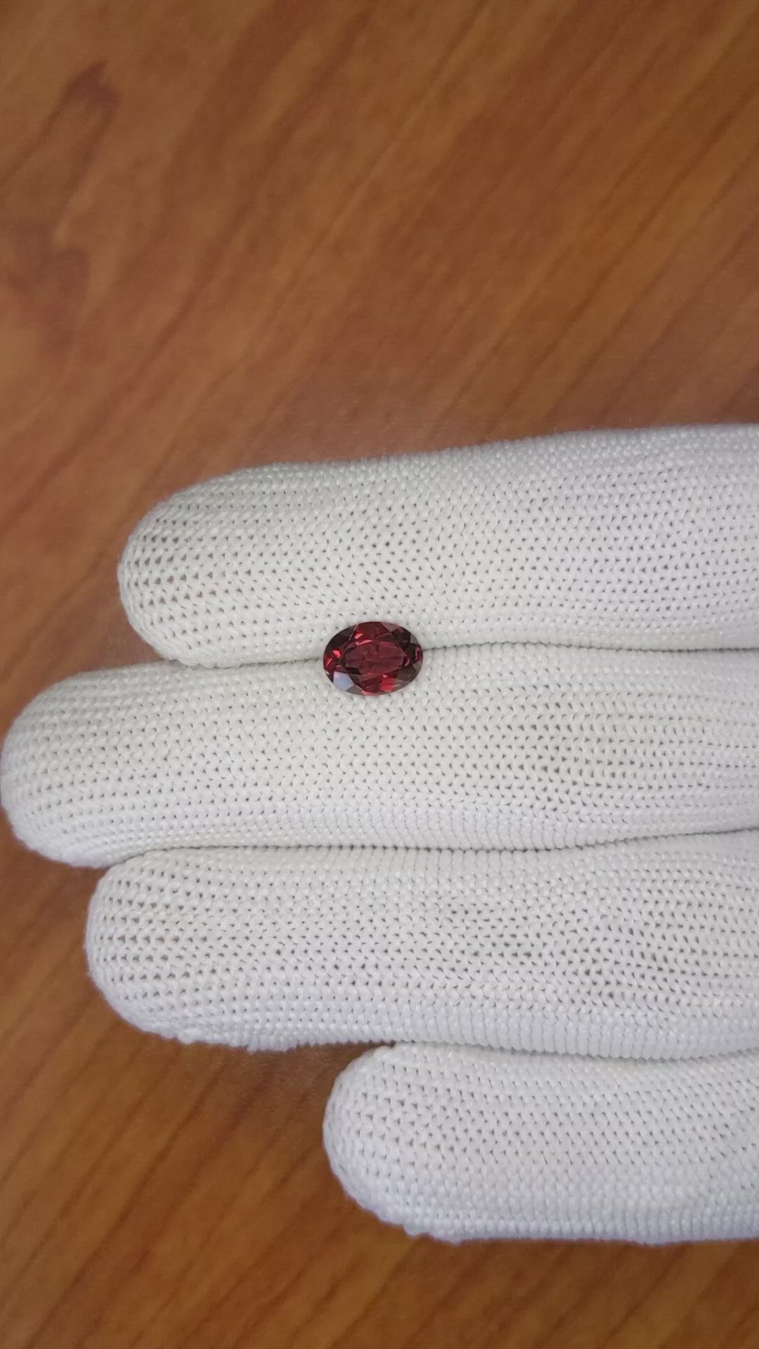 1.62 Ct. Almandine Garnet from Ceylon (Sri Lanka) Size Video