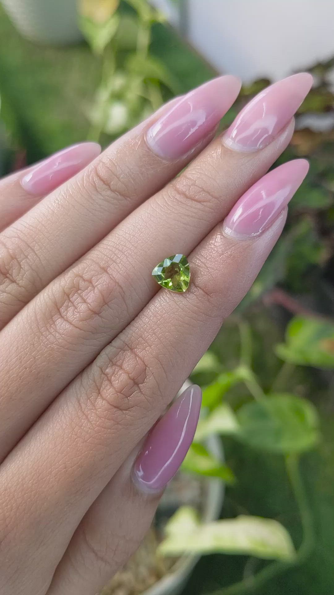 0.92 Ct. Peridot from Pakistan Size Video