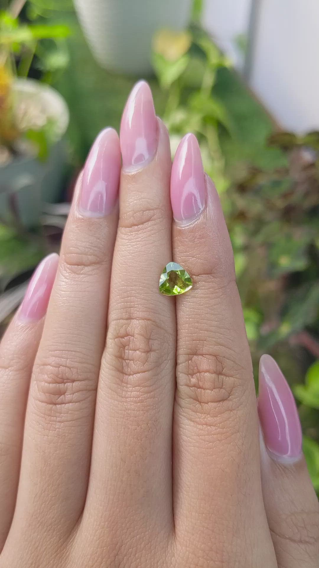0.92 Ct. Peridot from Pakistan Size Video