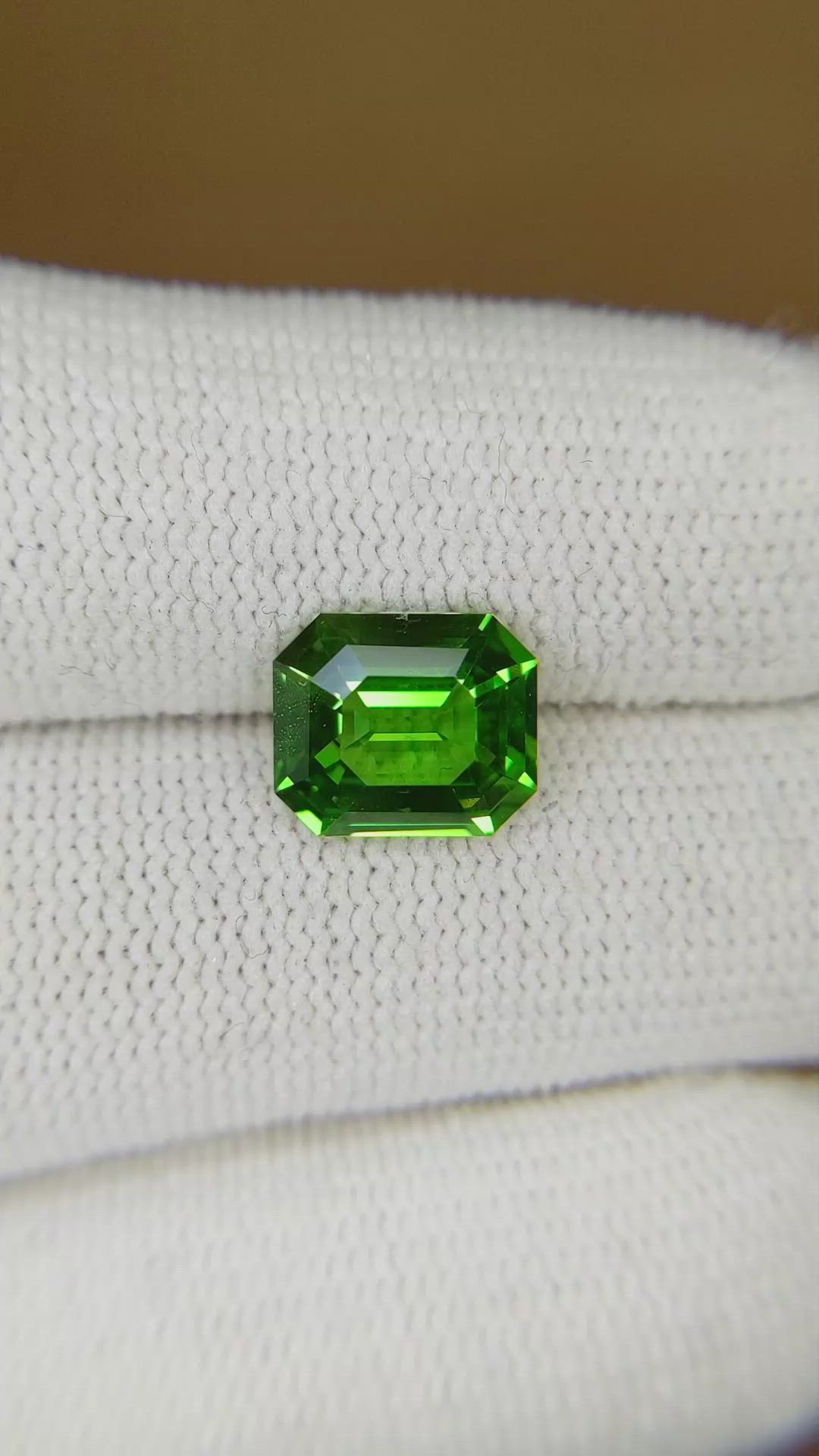3.09 Ct. Tsavorite Garnet from Madagascar Size Video