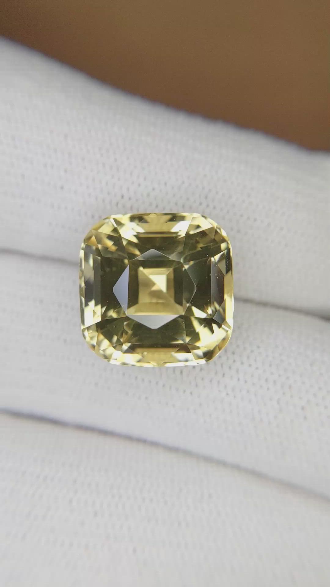 13.53 Ct. Tourmaline from Ceylon (Sri Lanka) Size Video