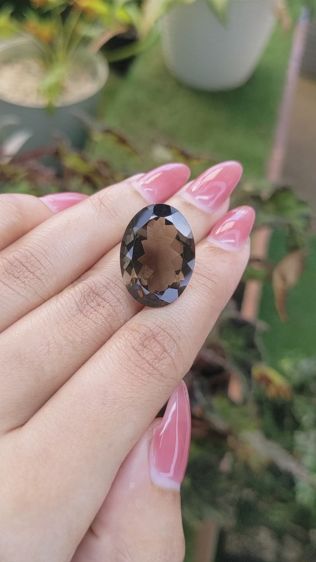 17.85 Ct. Smokey Quartz from Ceylon (Sri Lanka) Size Video