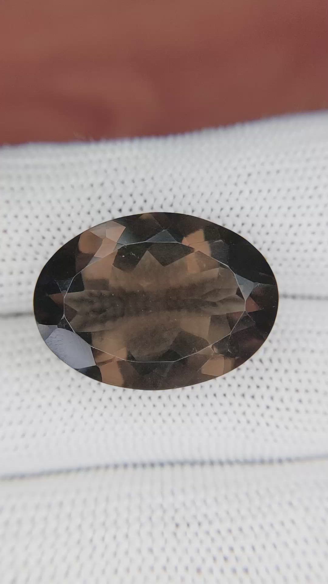 17.85 Ct. Smokey Quartz from Ceylon (Sri Lanka) Size Video