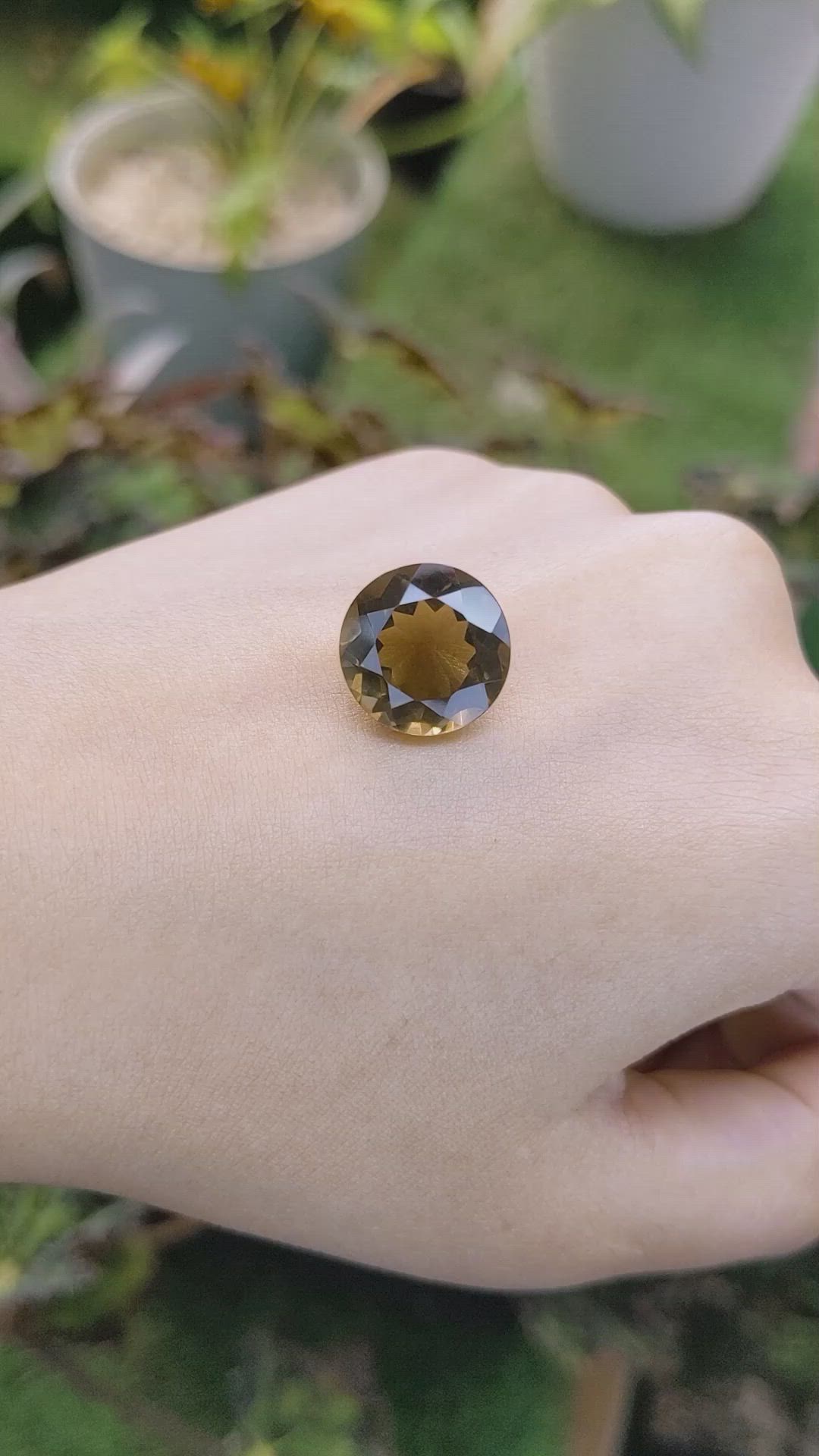 9.90 Ct. Smokey Quartz from Ceylon (Sri Lanka) Size Video