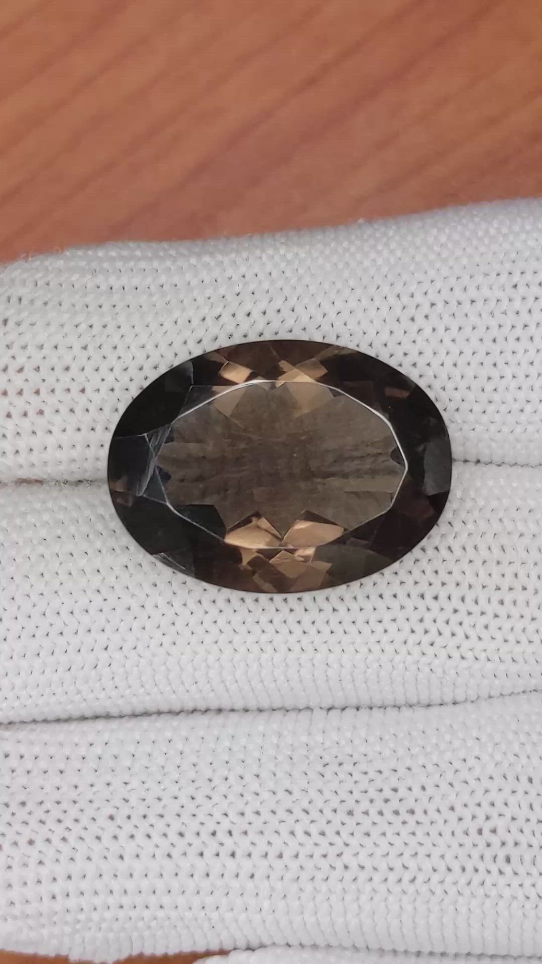19.71 Ct. Smokey Quartz from Ceylon (Sri Lanka) Size Video