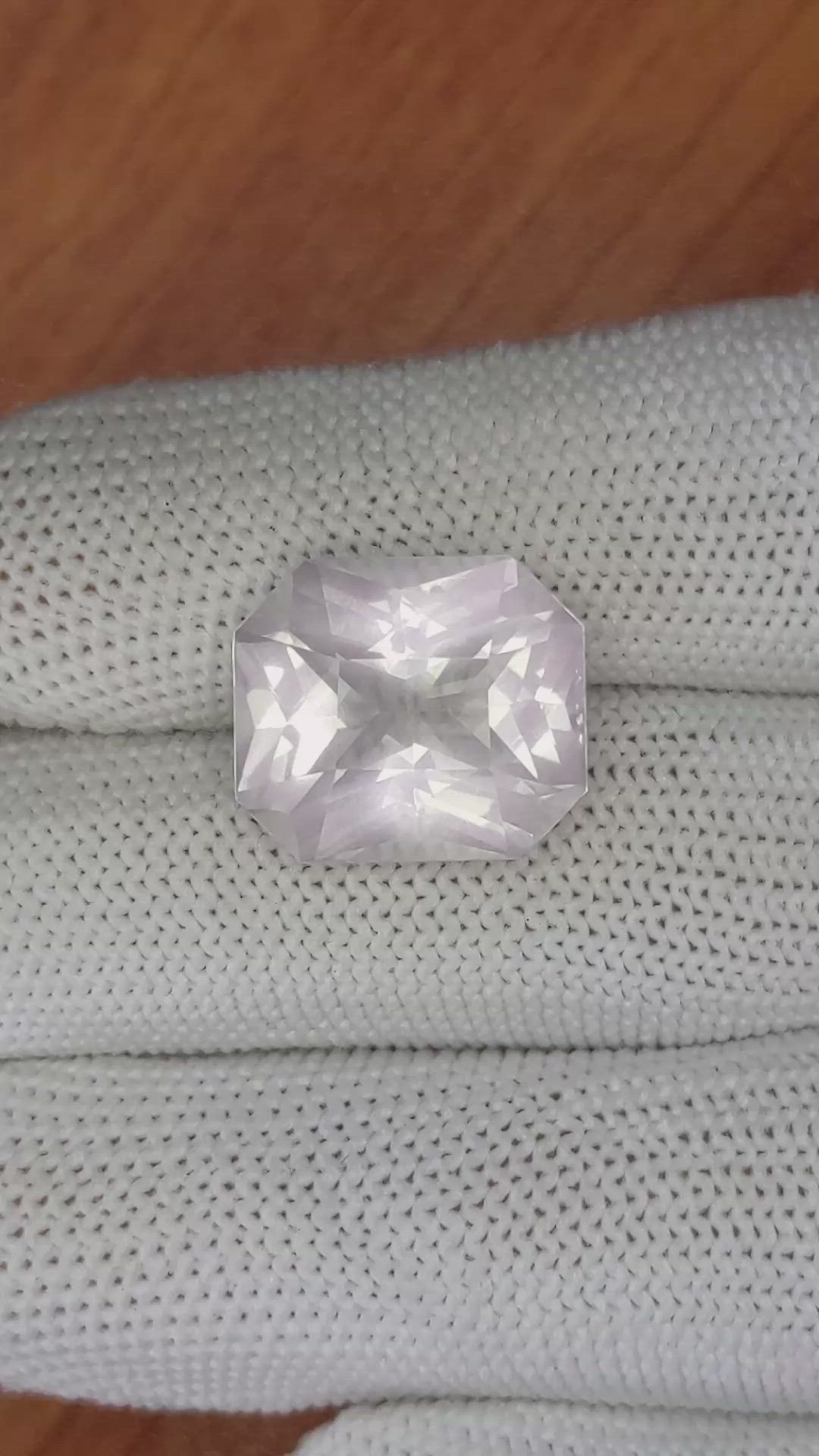 10.65 Ct. Rose Quartz from Ceylon (Sri Lanka) Size Video
