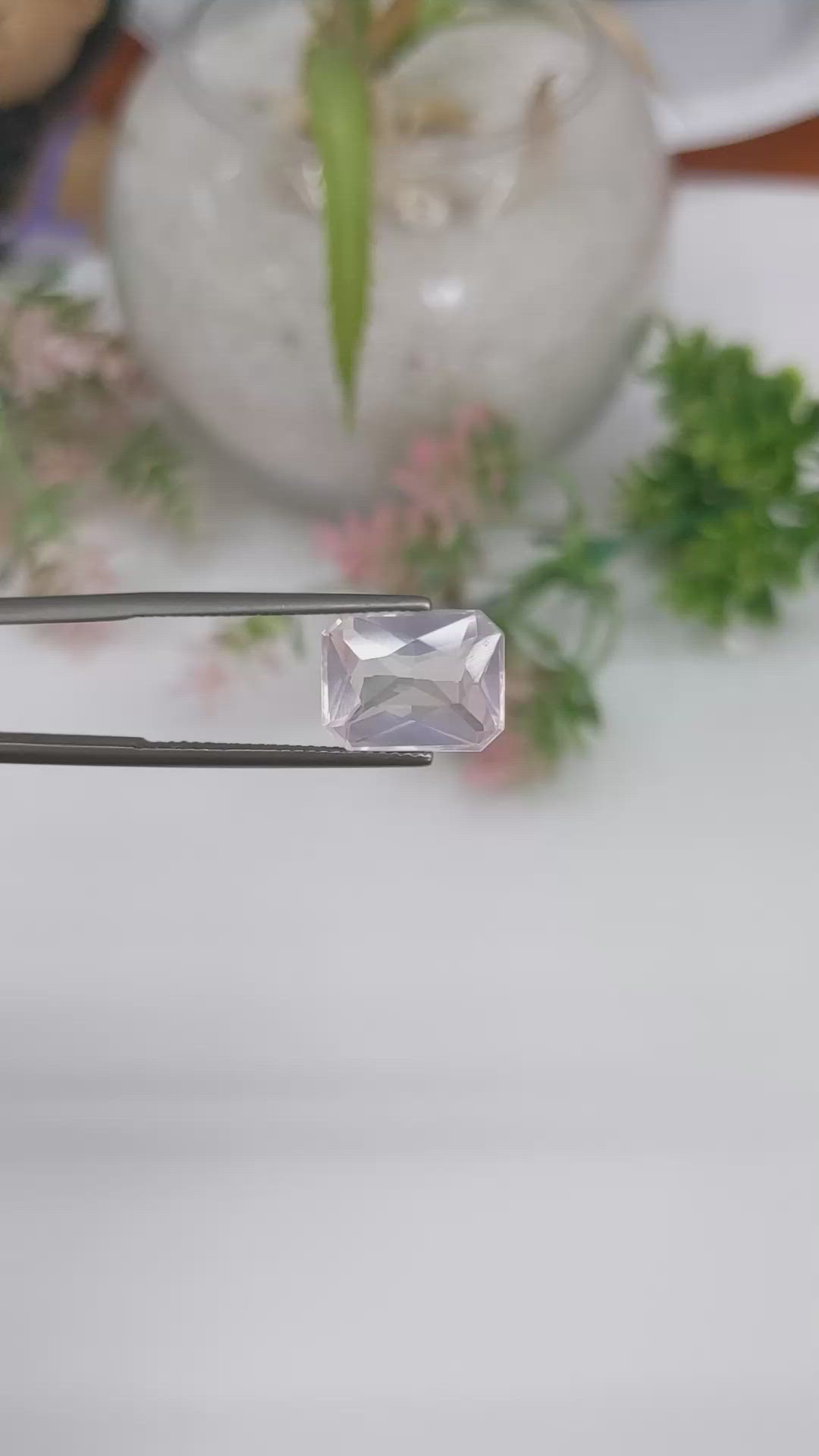 4.86 Ct. Rose Quartz from Ceylon (Sri Lanka) Size Video