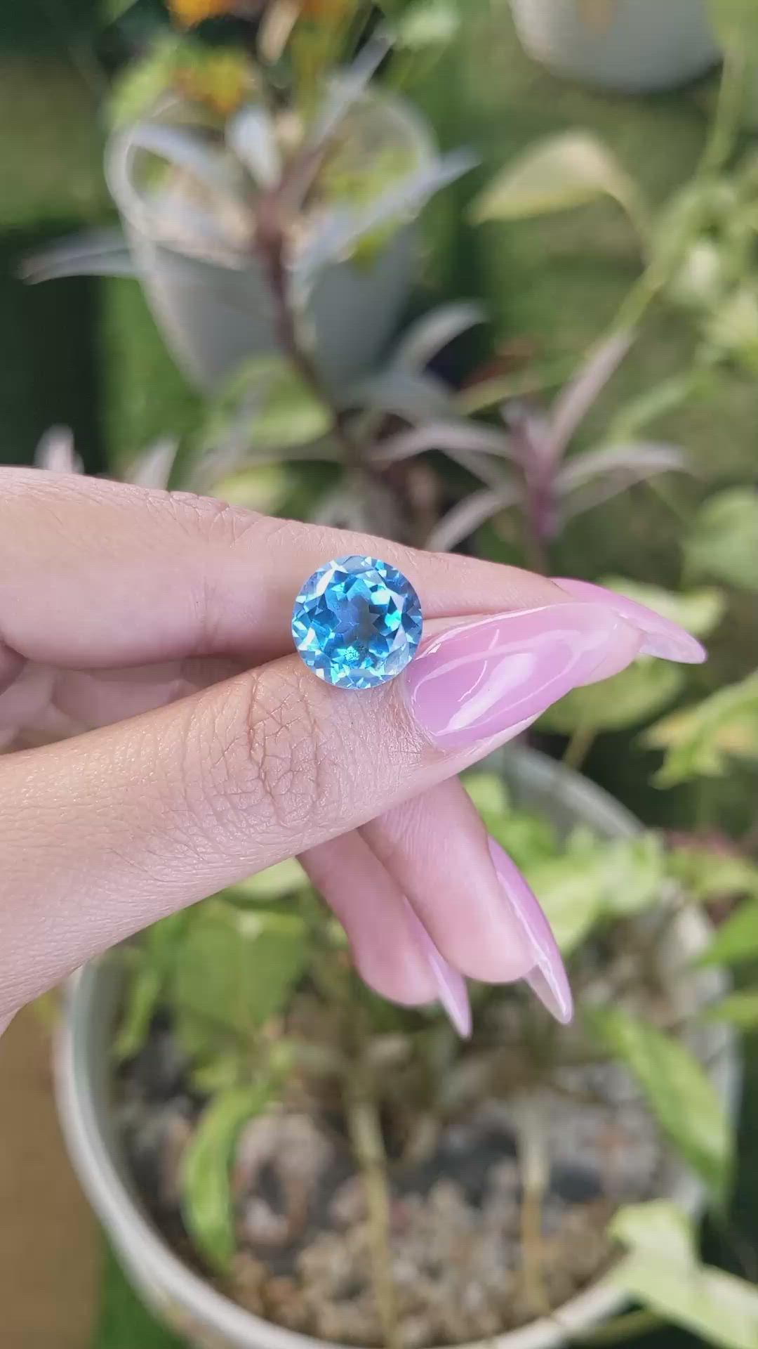 8.92 Ct. Topaz from Ceylon (Sri Lanka) Size Video