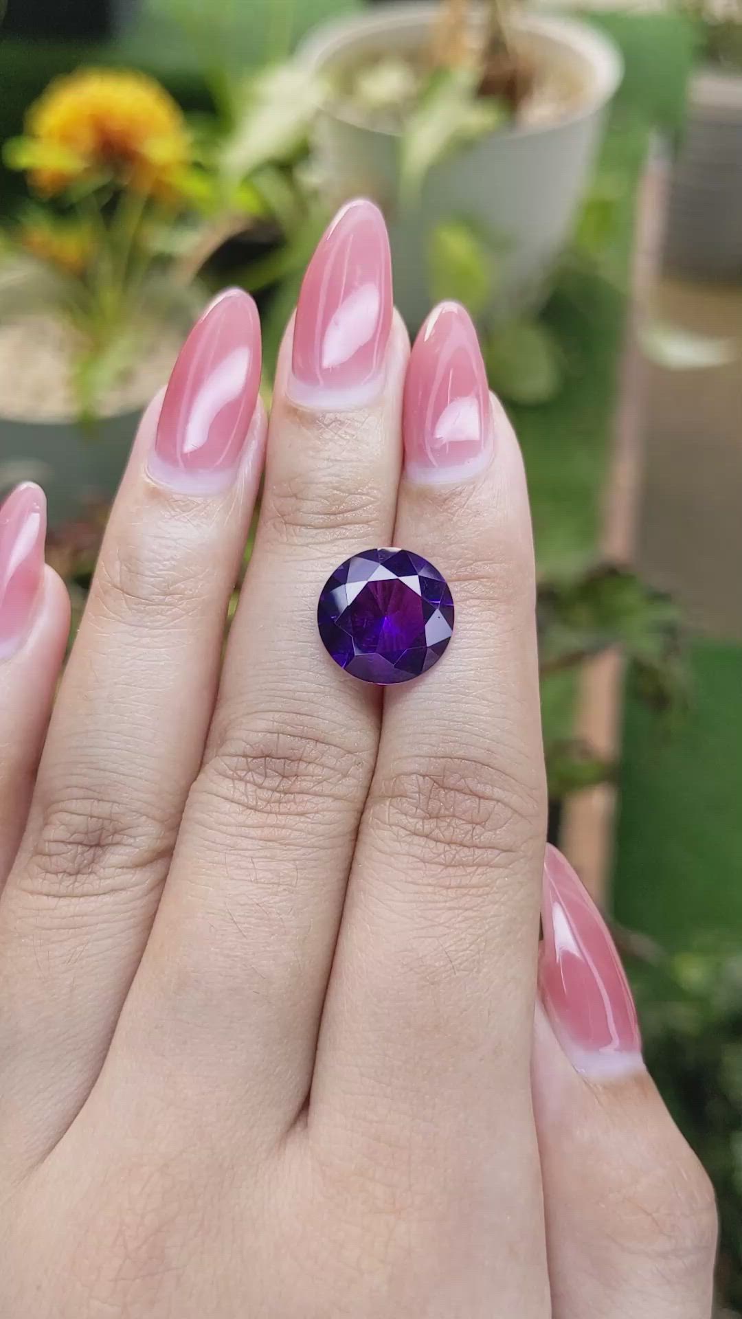 5.34 Ct. Amethyst from Ceylon (Sri Lanka) Size Video