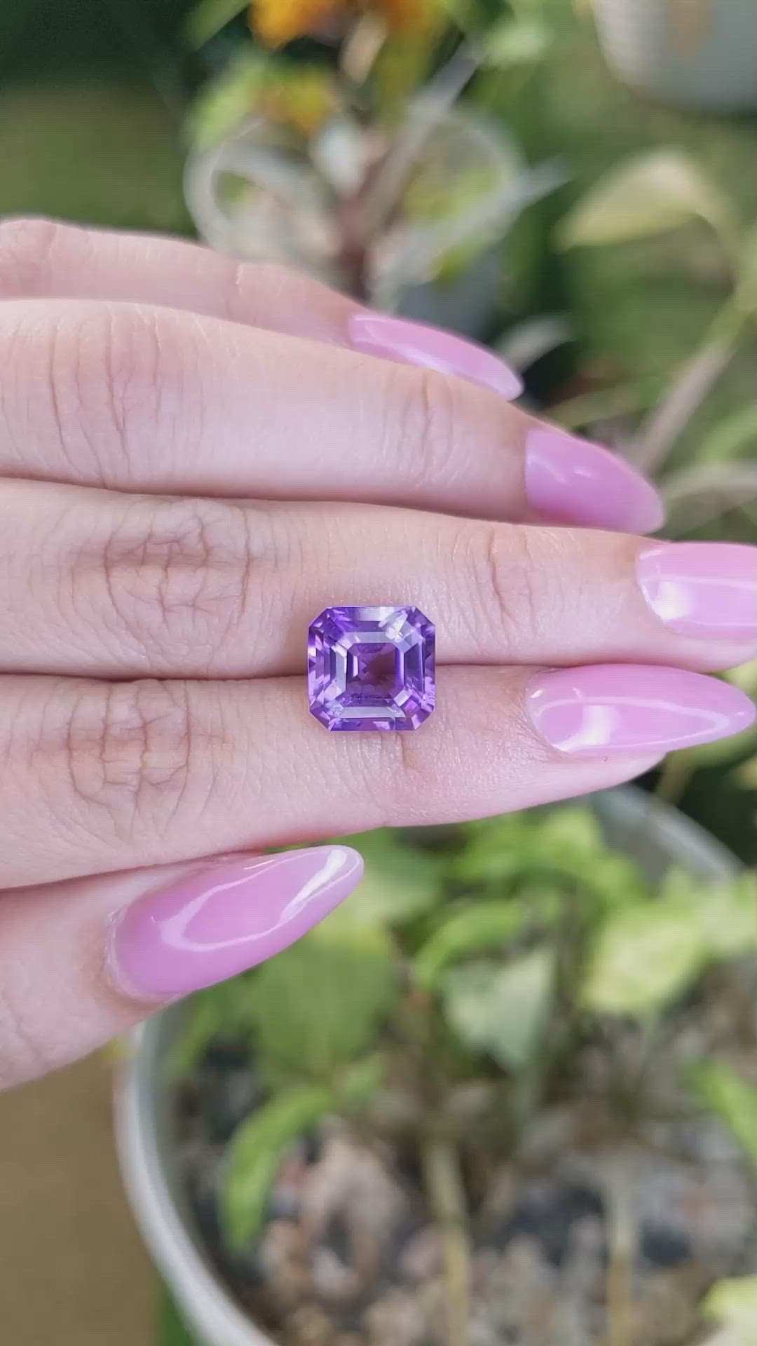 4.70 Ct. Amethyst from Ceylon (Sri Lanka) Size Video