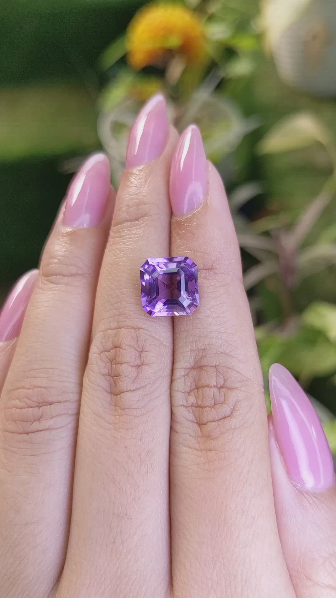 4.70 Ct. Amethyst from Ceylon (Sri Lanka) Size Video