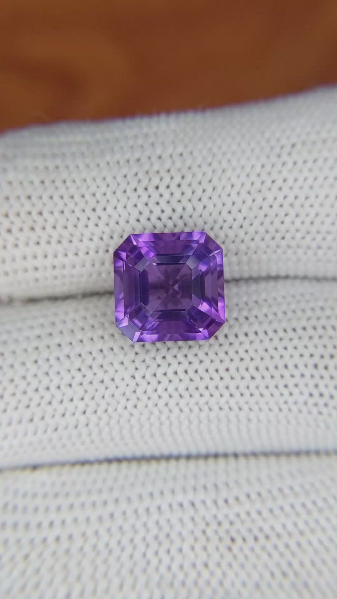 4.70 Ct. Amethyst from Ceylon (Sri Lanka) Size Video