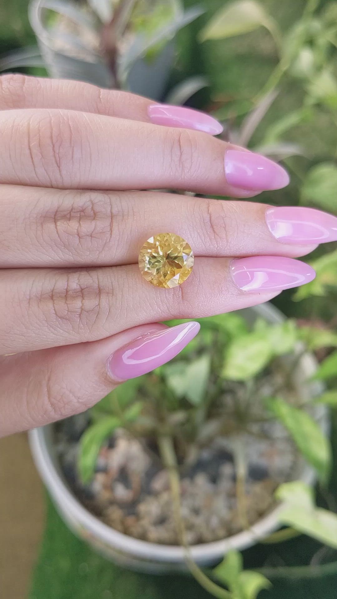 4.72 Ct. Citrine from Ceylon (Sri Lanka) Size Video