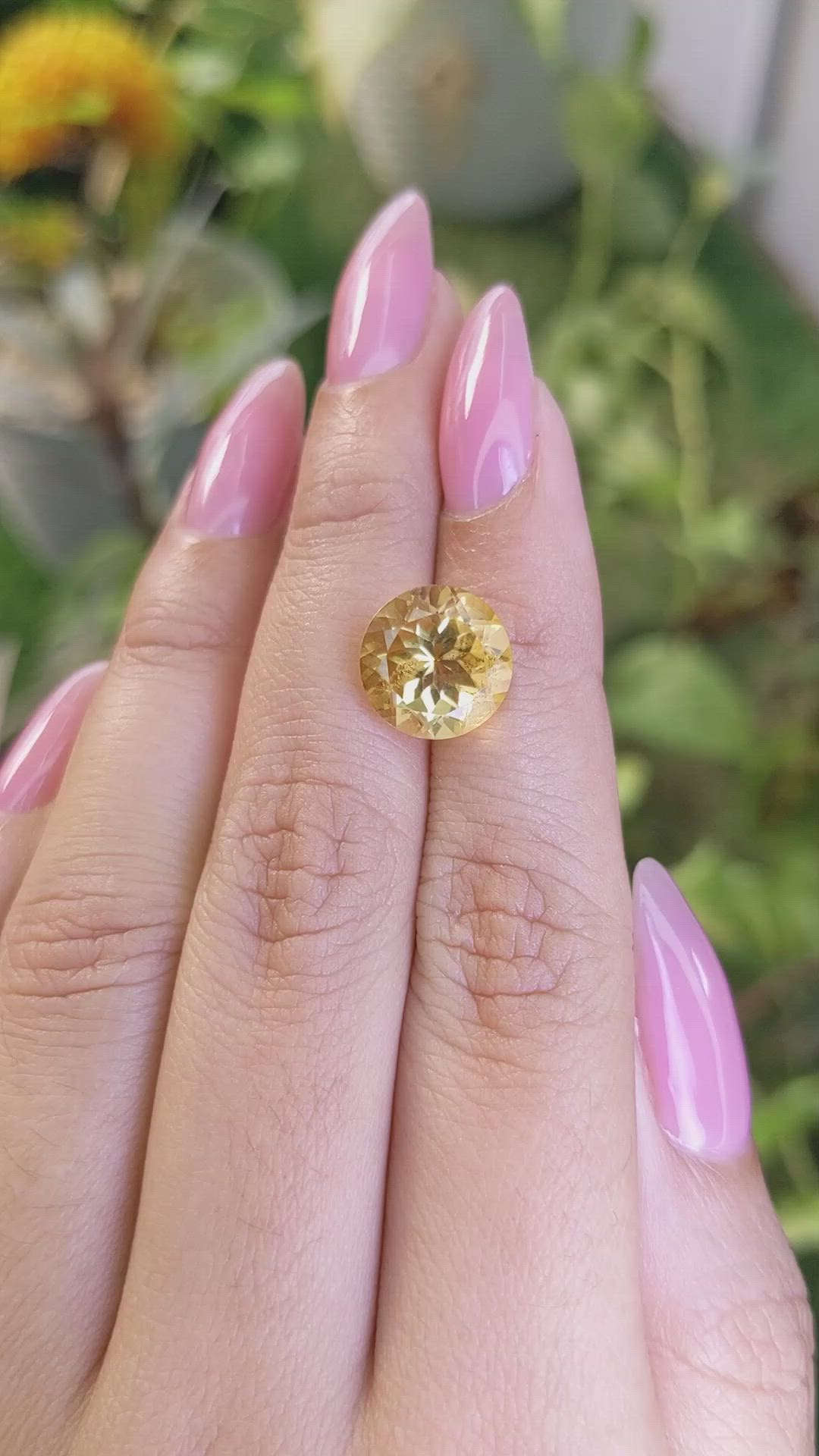 4.72 Ct. Citrine from Ceylon (Sri Lanka) Size Video