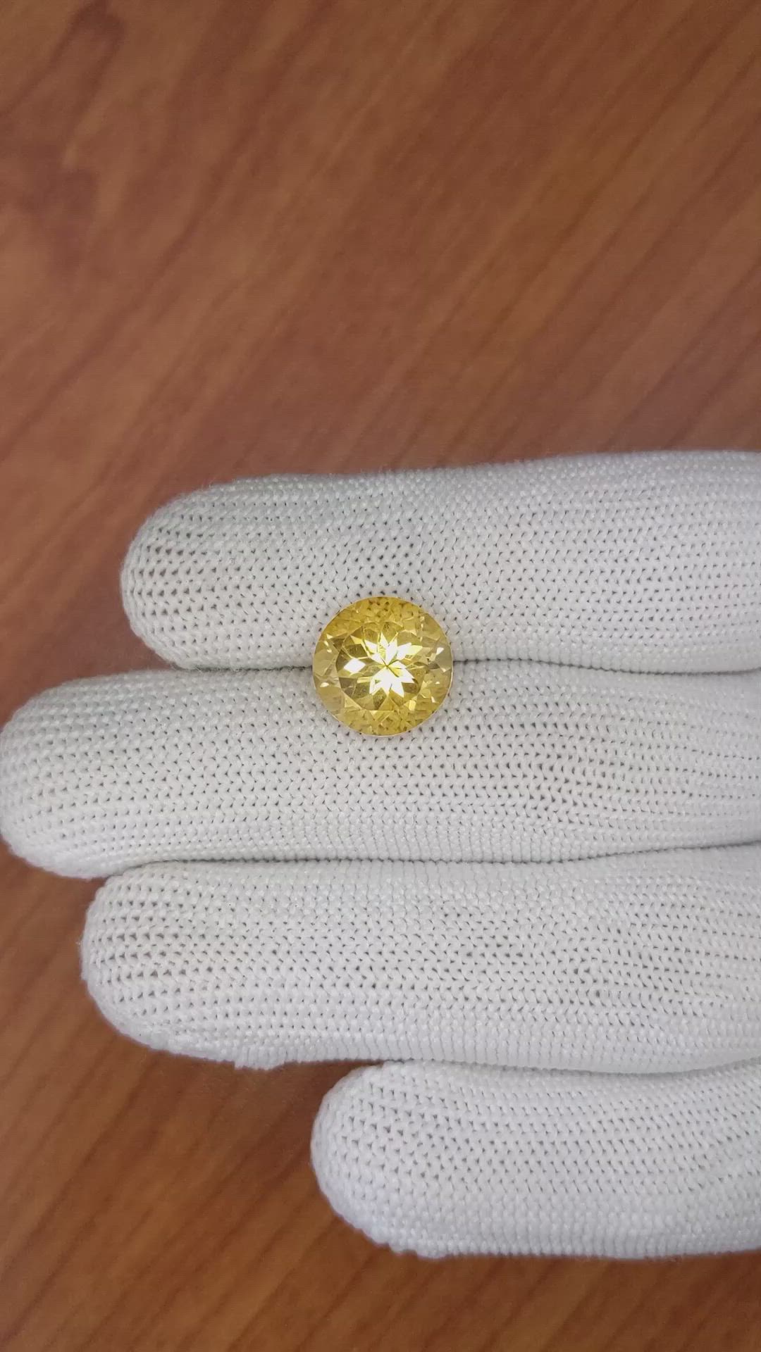 4.72 Ct. Citrine from Ceylon (Sri Lanka) Size Video