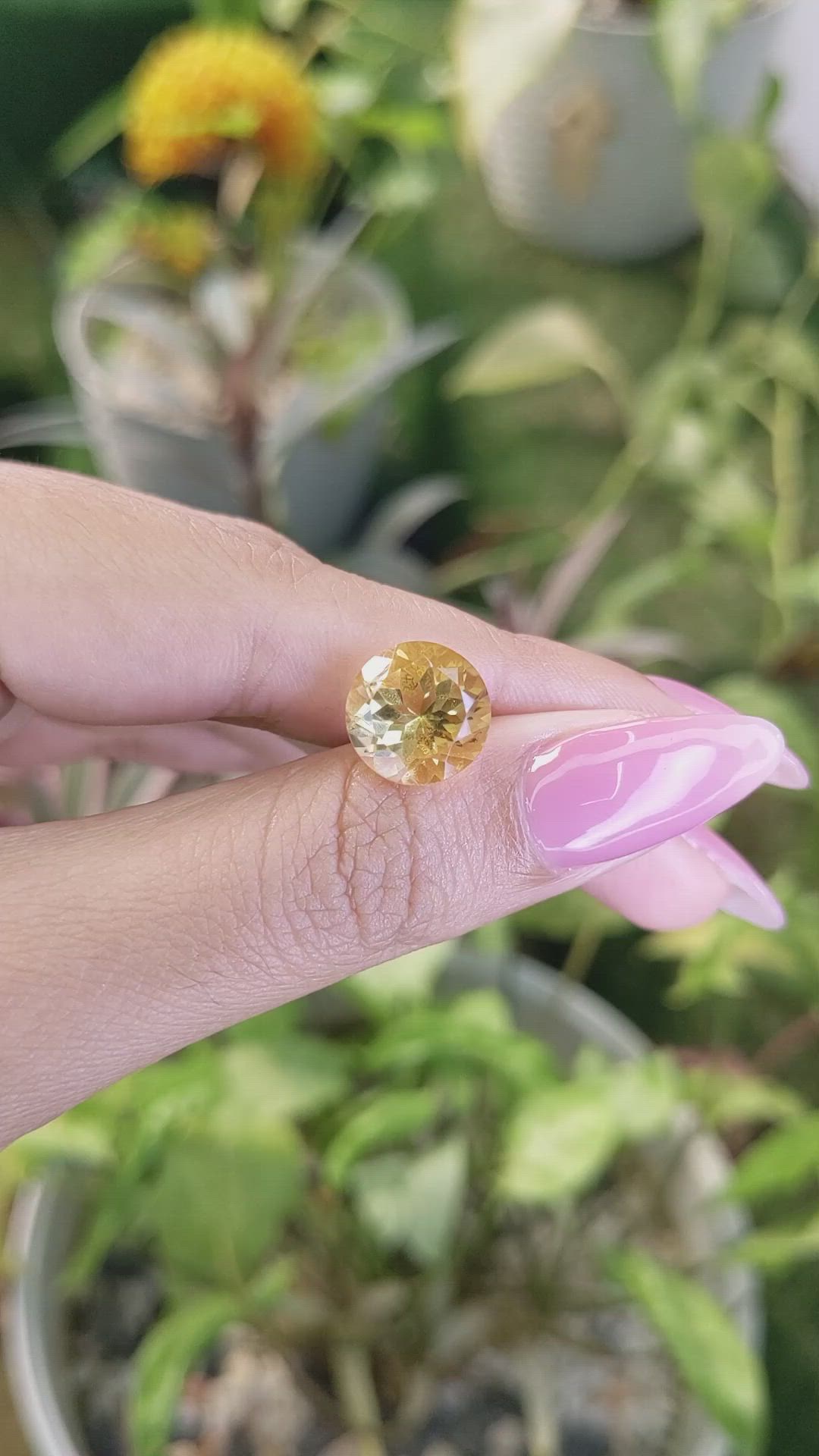 4.72 Ct. Citrine from Ceylon (Sri Lanka) Size Video