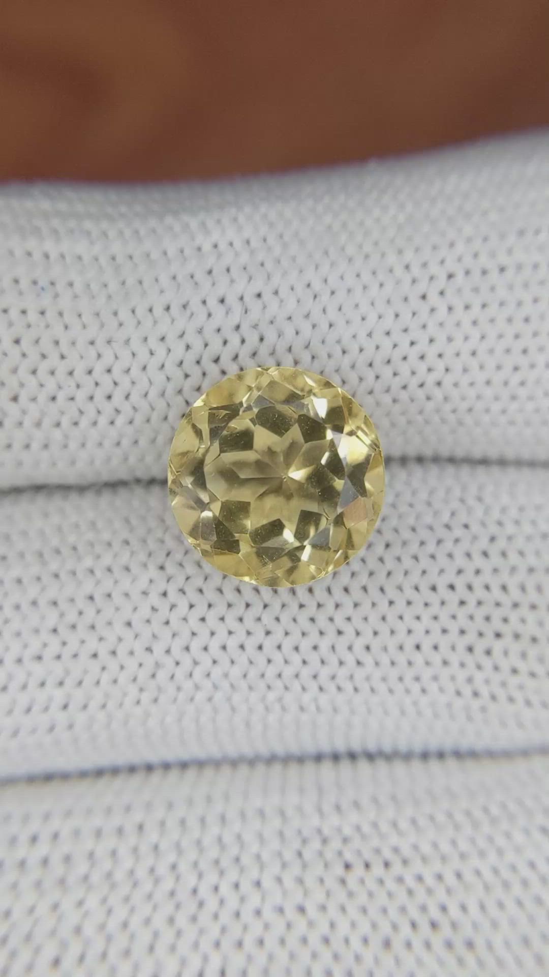 5.74 Ct. Citrine from Ceylon (Sri Lanka) Size Video