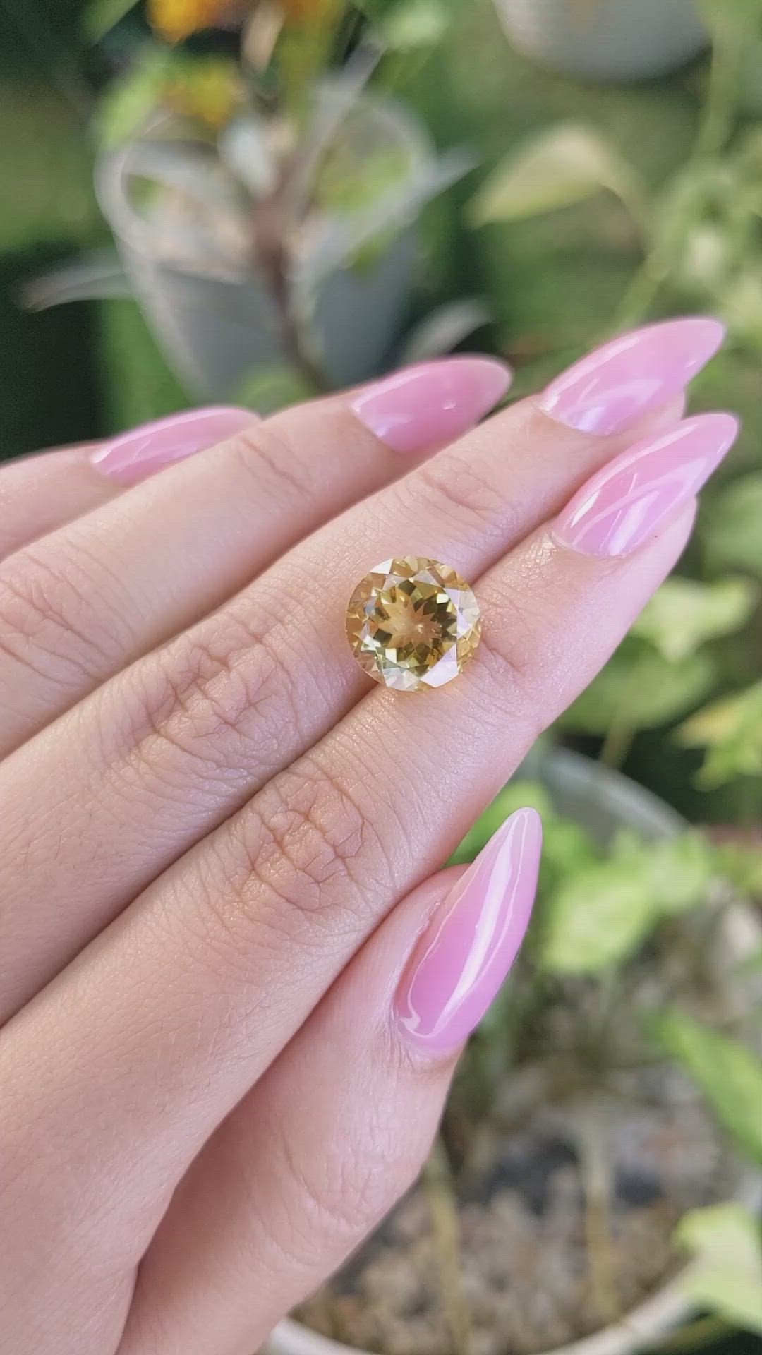5.01 Ct. Citrine from Ceylon (Sri Lanka) Size Video