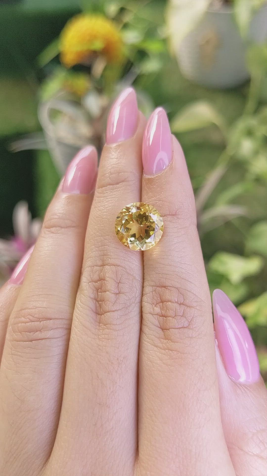 5.01 Ct. Citrine from Ceylon (Sri Lanka) Size Video