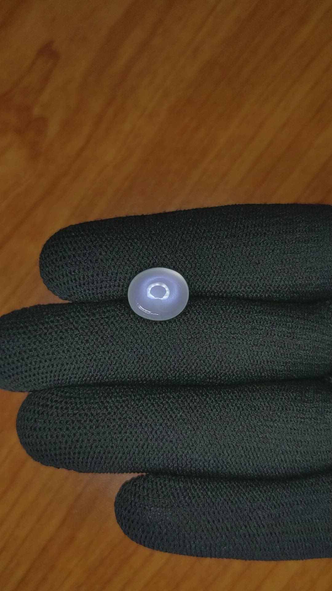 5.09 Ct. Cabochon Moonstone from Ceylon (Sri Lanka) Size Video