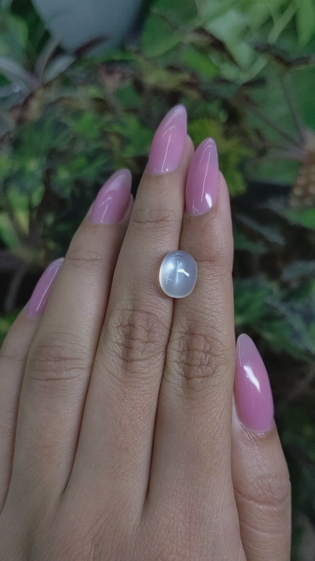 4.62 Ct. Cabochon Moonstone from Ceylon (Sri Lanka) Size Video