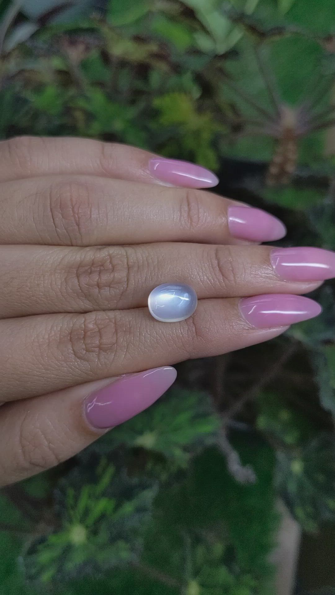 4.62 Ct. Cabochon Moonstone from Ceylon (Sri Lanka) Size Video