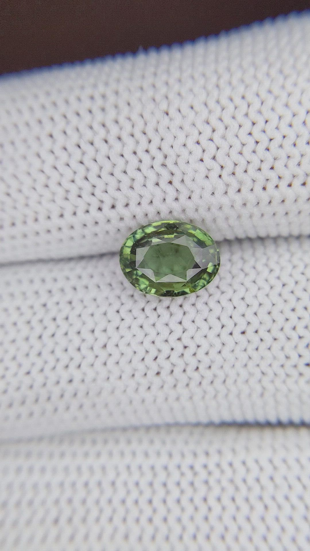 2.09 Ct. Alexandrite from Ceylon (Sri Lanka) Size Video