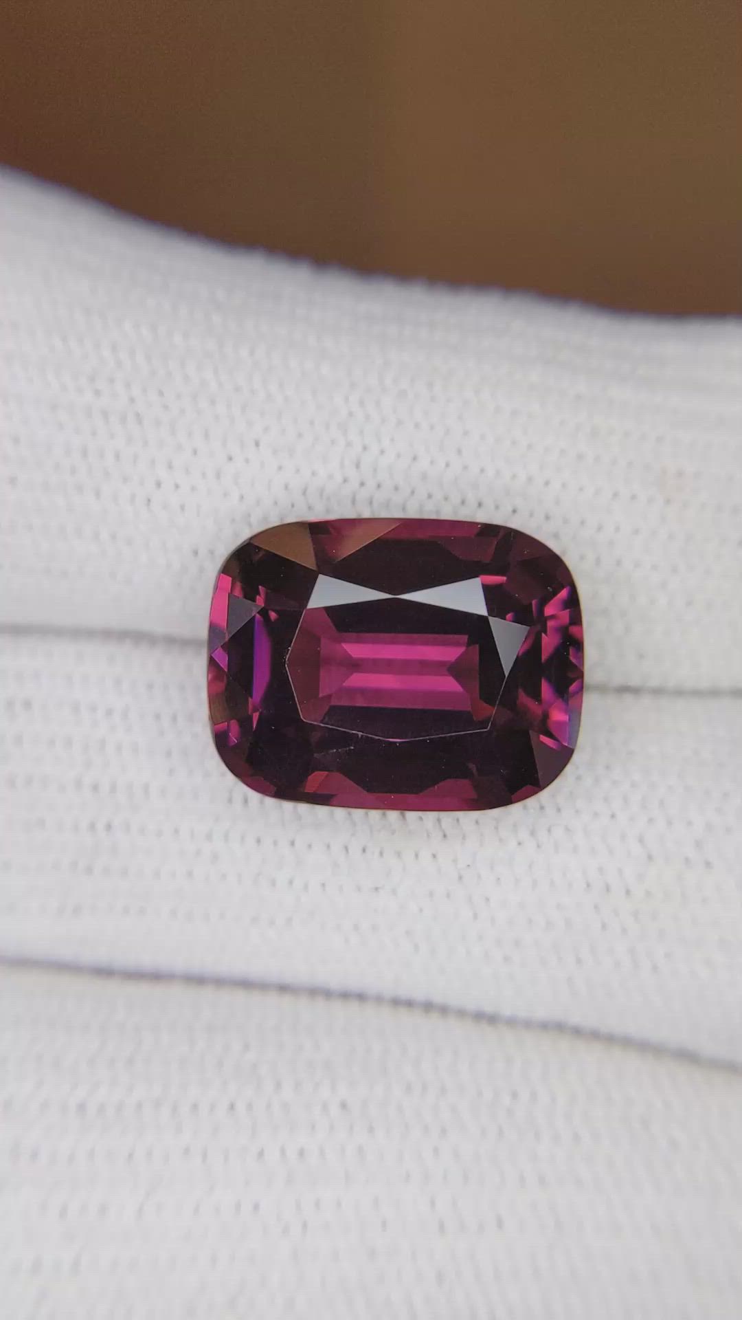 11.14 Ct. Garnet from Ceylon (Sri Lanka) Size Video