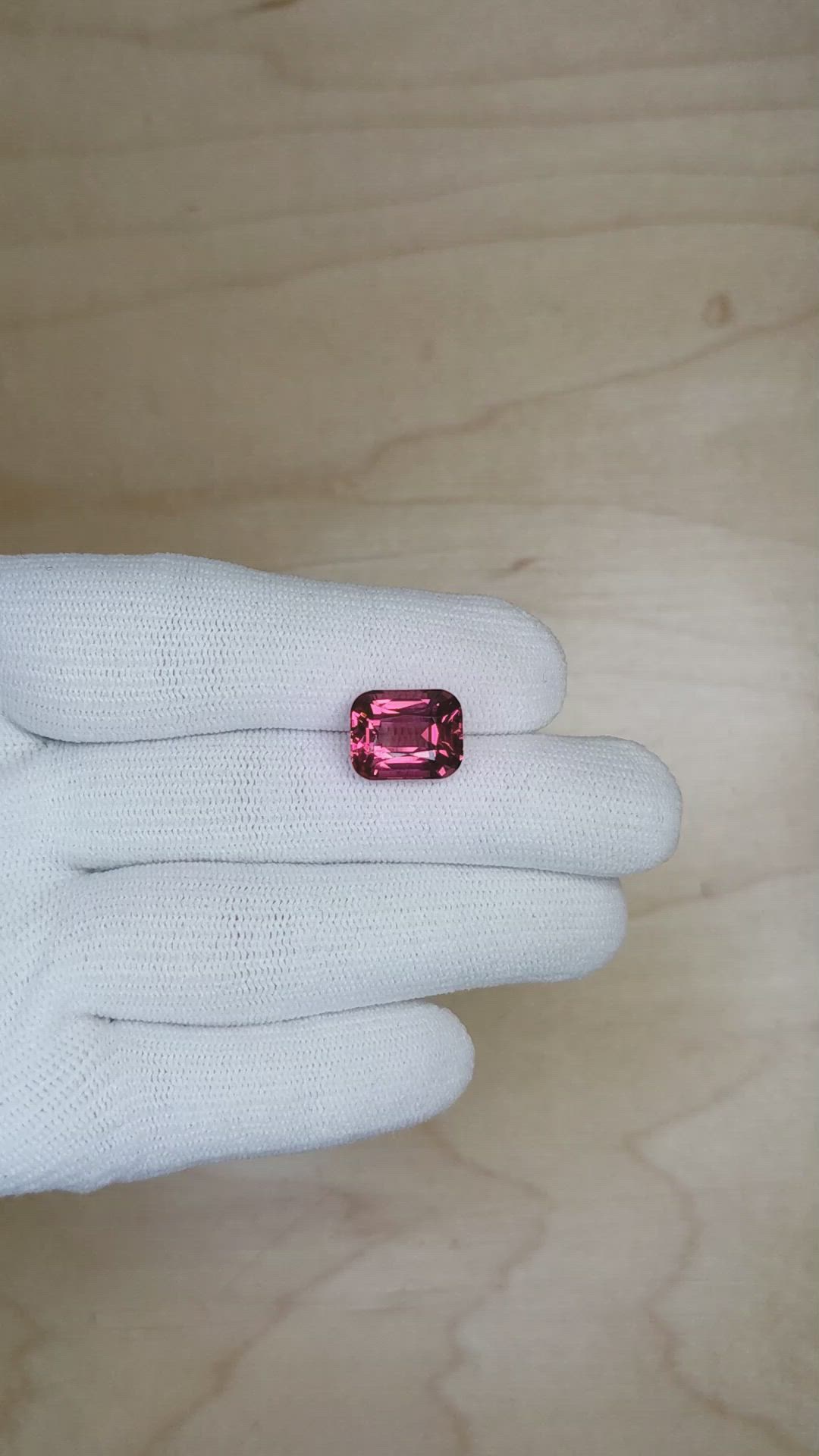 7.55 Ct. Garnet from Ceylon (Sri Lanka) Size Video
