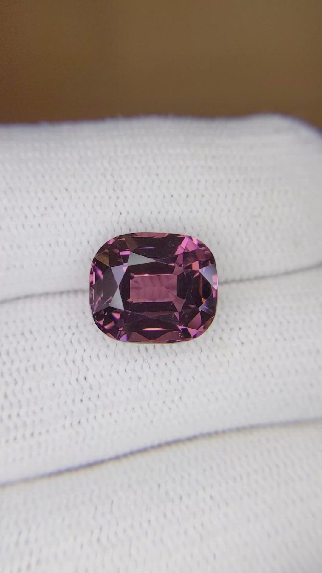 6.19 Ct. Spinel from Ceylon (Sri Lanka) Size Video