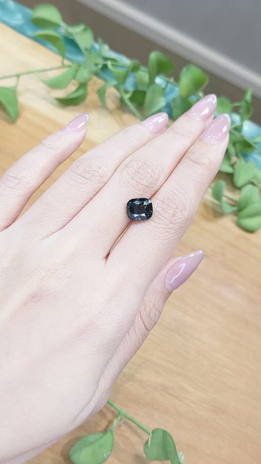 4.01 Ct. Spinel from Burma (Myanmar) Size Video